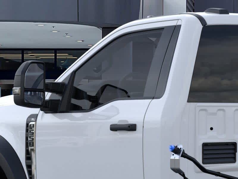 Thumbnail: 2025 Ford F-550 - 20