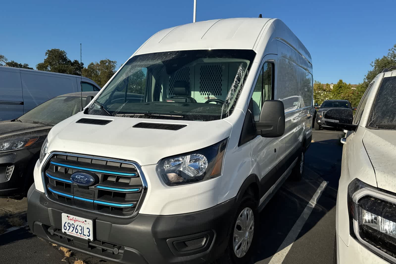 2022 Ford E-Transit Cargo Van Base