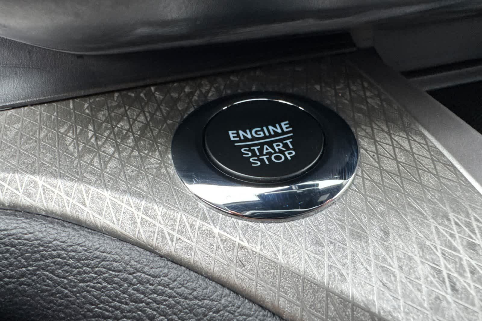 Thumbnail: 2022 Ford Explorer - 24