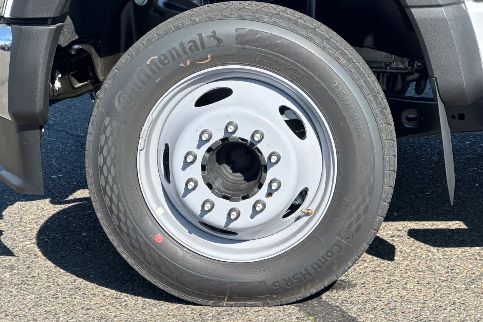 Thumbnail: 2026 Ford F-550 - 23