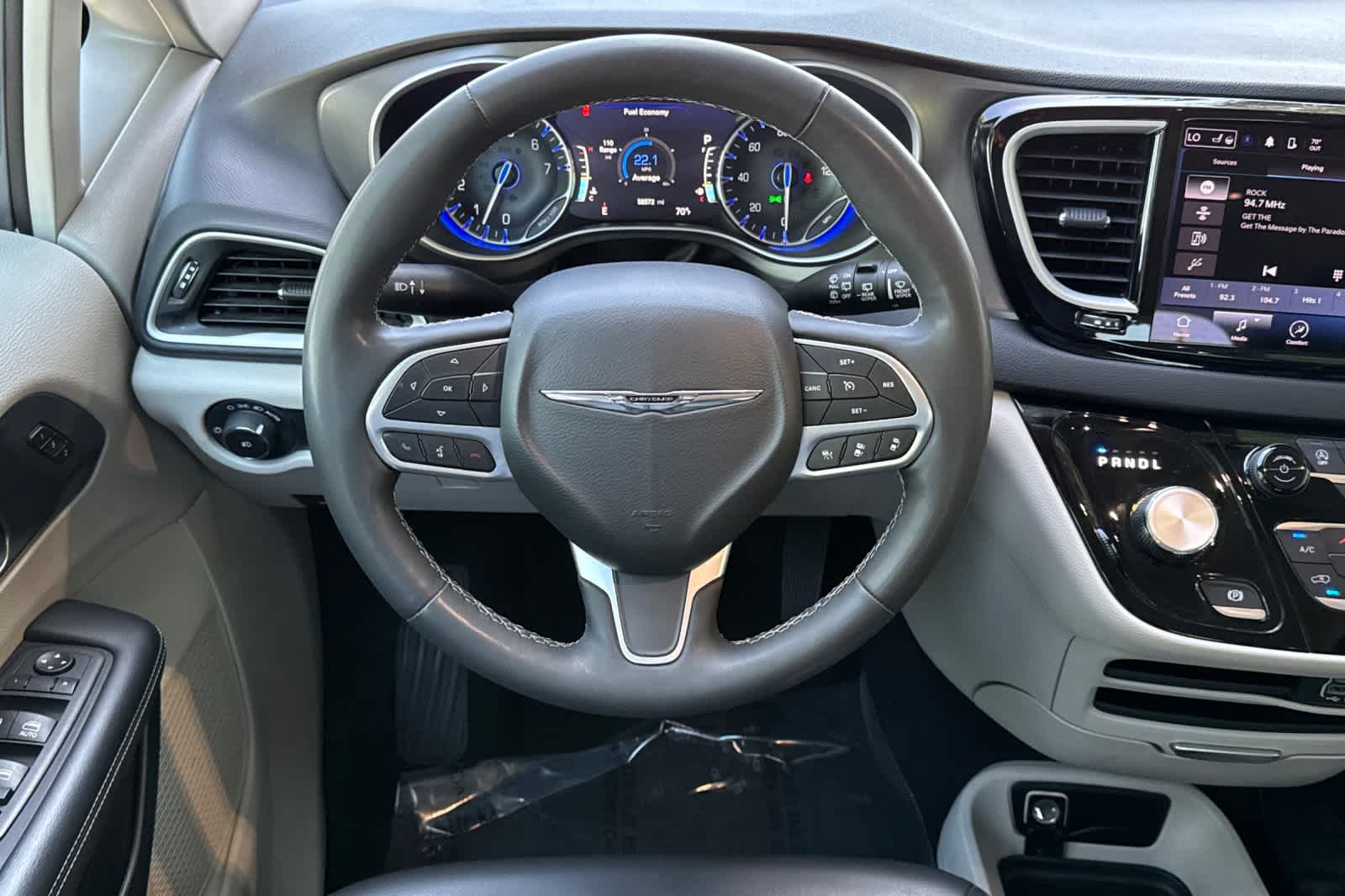 Thumbnail: 2023 Chrysler Pacifica - 14