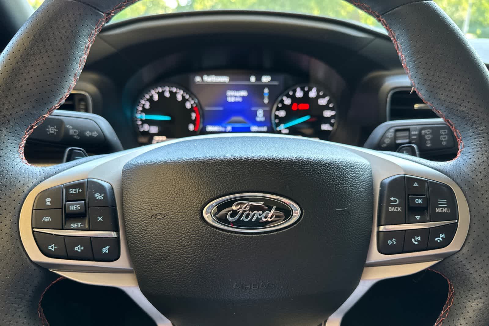 Thumbnail: 2023 Ford Explorer - 25