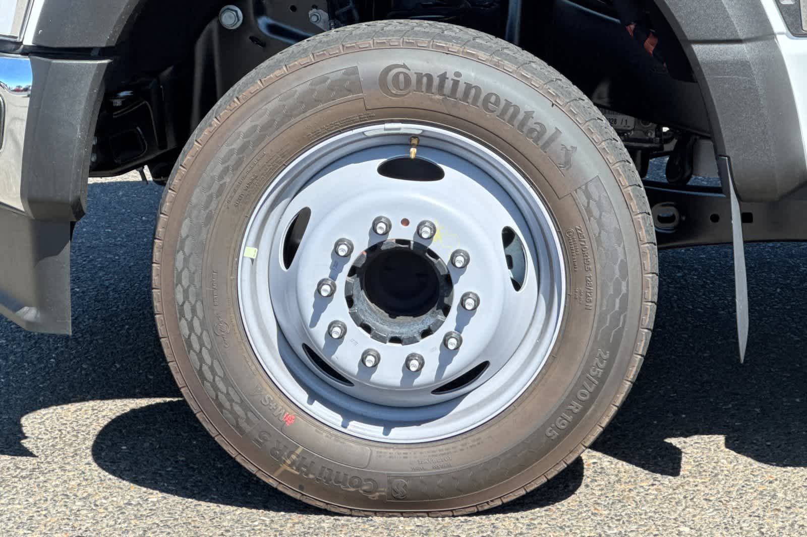 Thumbnail: 2025 Ford F-450 - 25