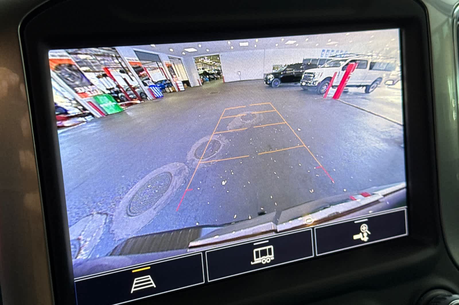 Thumbnail: 2022 Chevrolet Silverado 1500 - 18