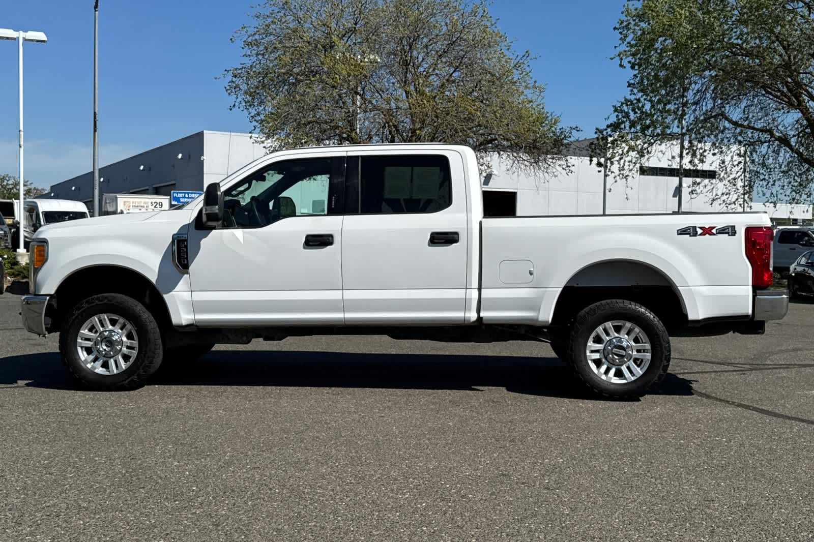 Thumbnail: 2018 Ford F-250 - 5