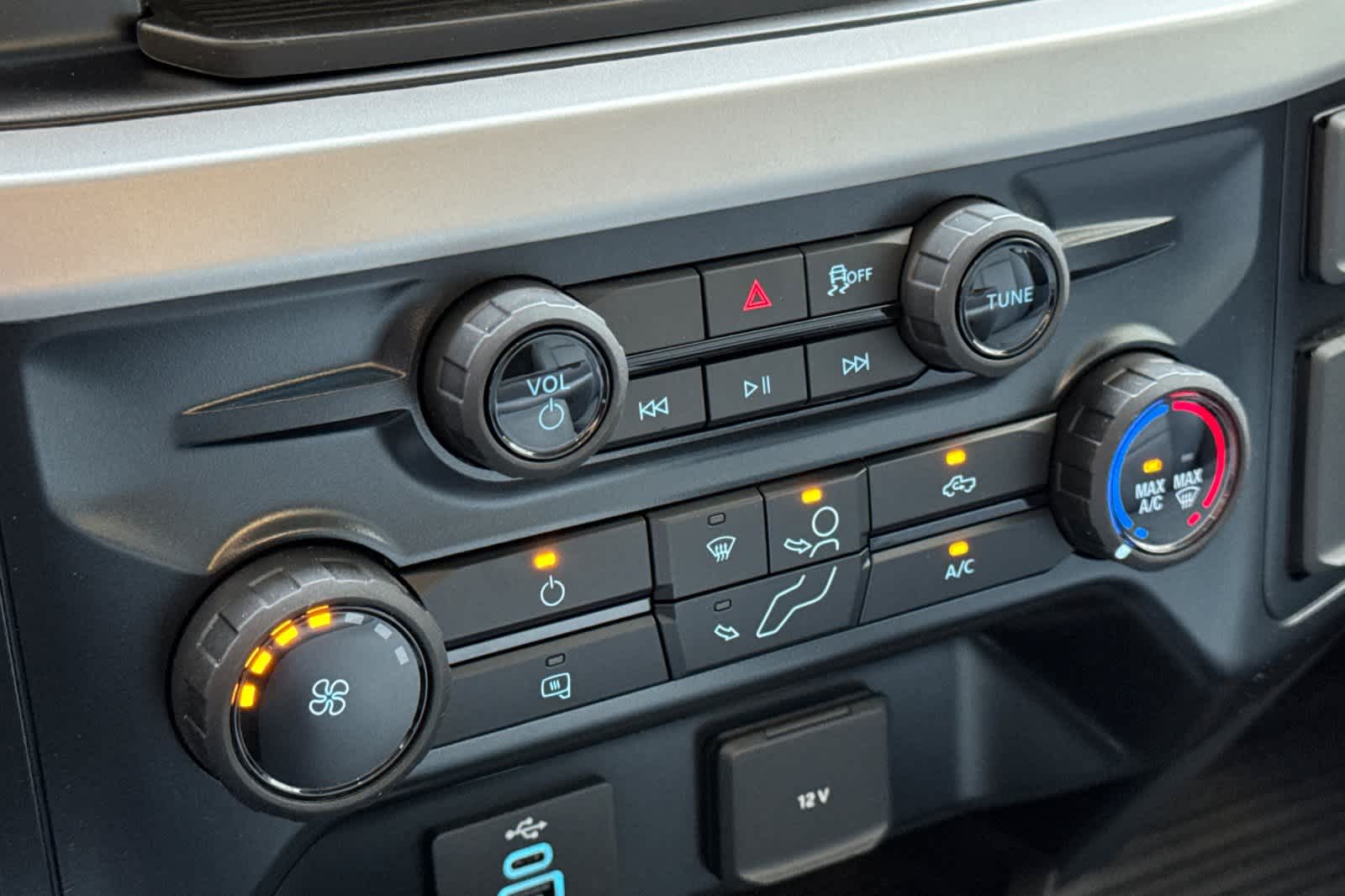 Thumbnail: 2025 Ford F-350 - 18