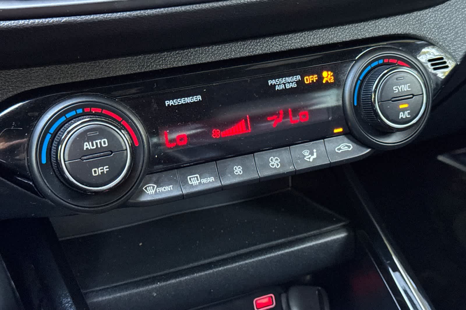 Thumbnail: 2024 Kia Forte - 20