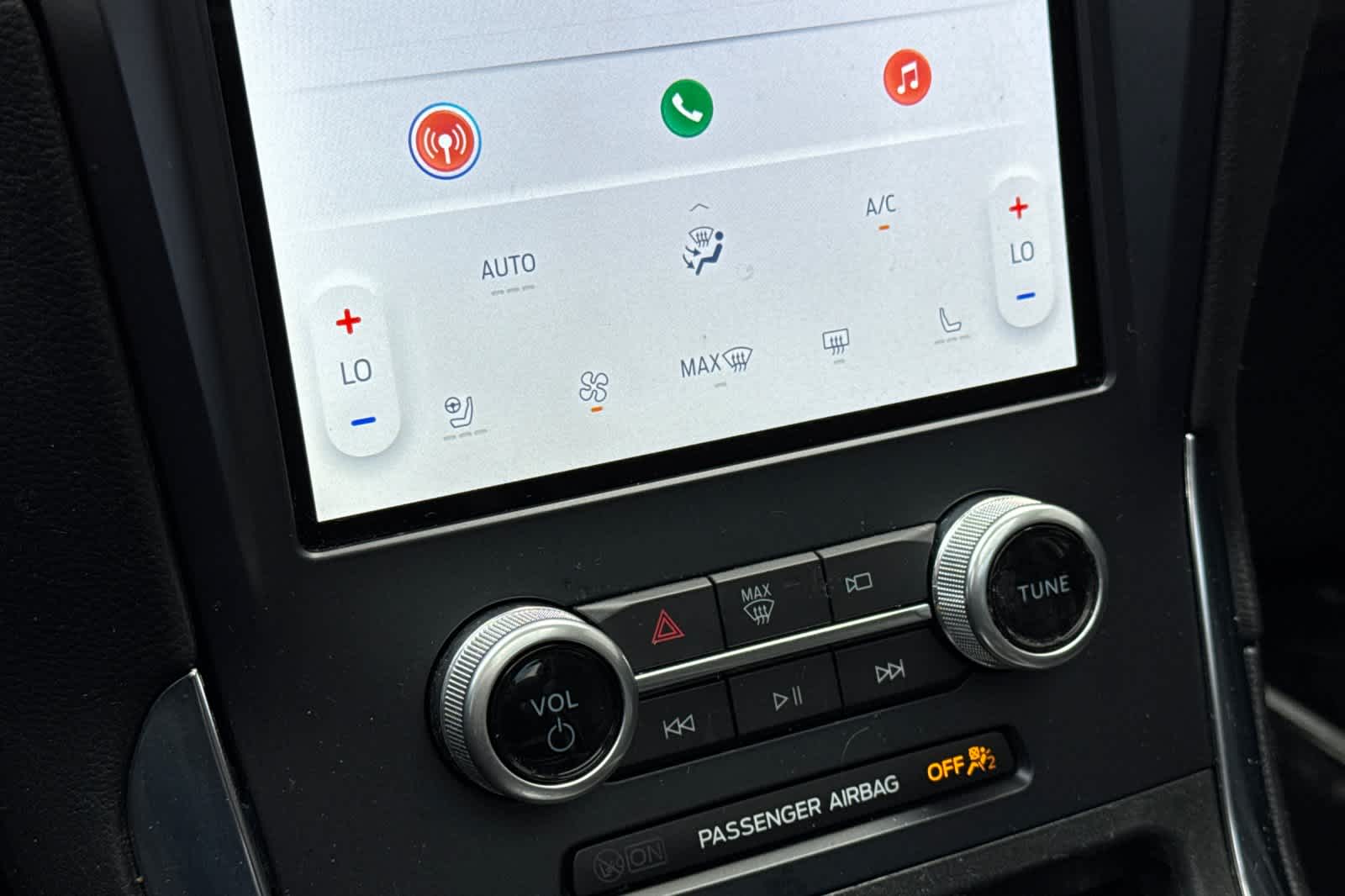 Thumbnail: 2022 Ford Edge - 20