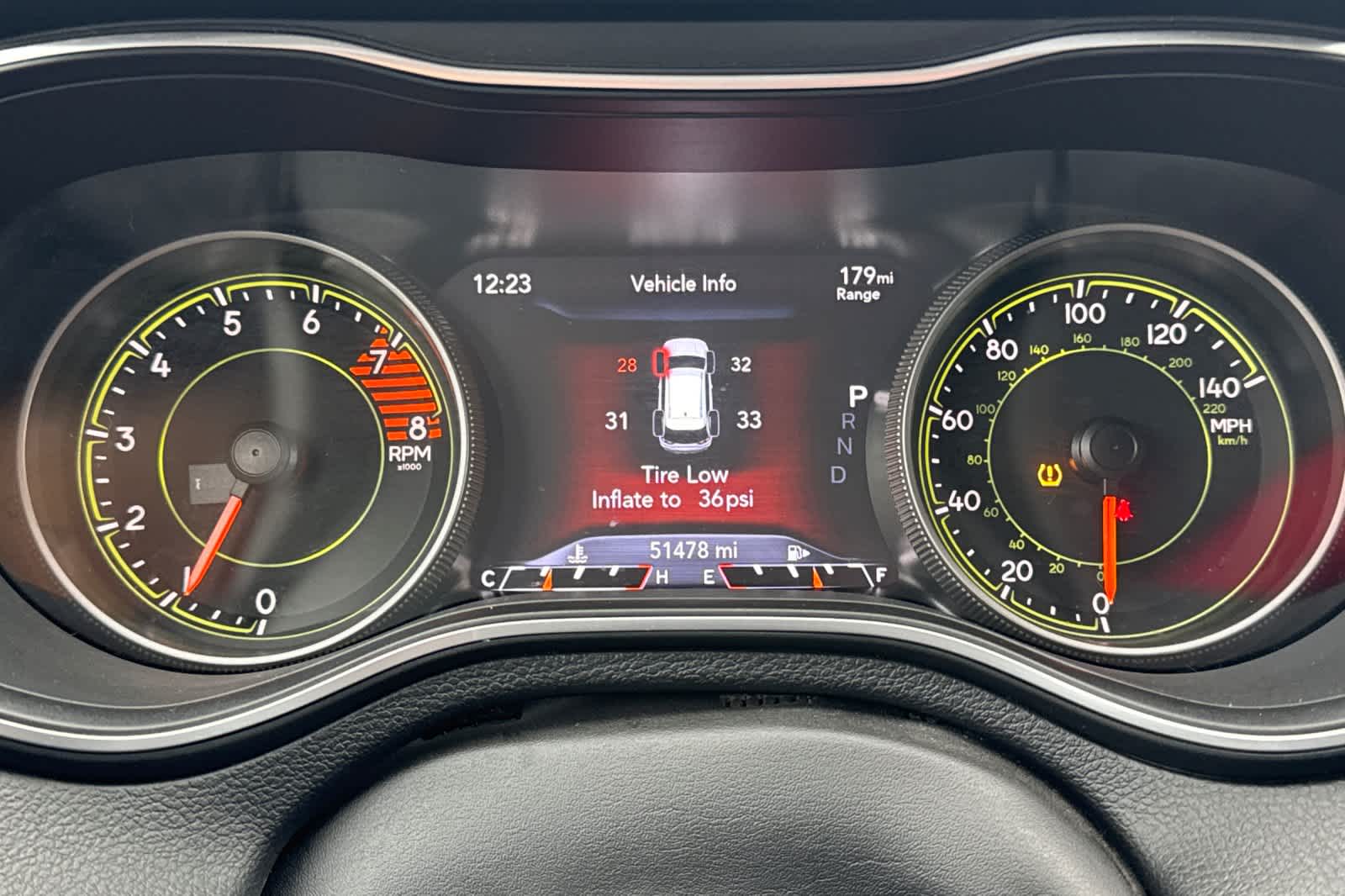 Thumbnail: 2020 Jeep Cherokee - 23