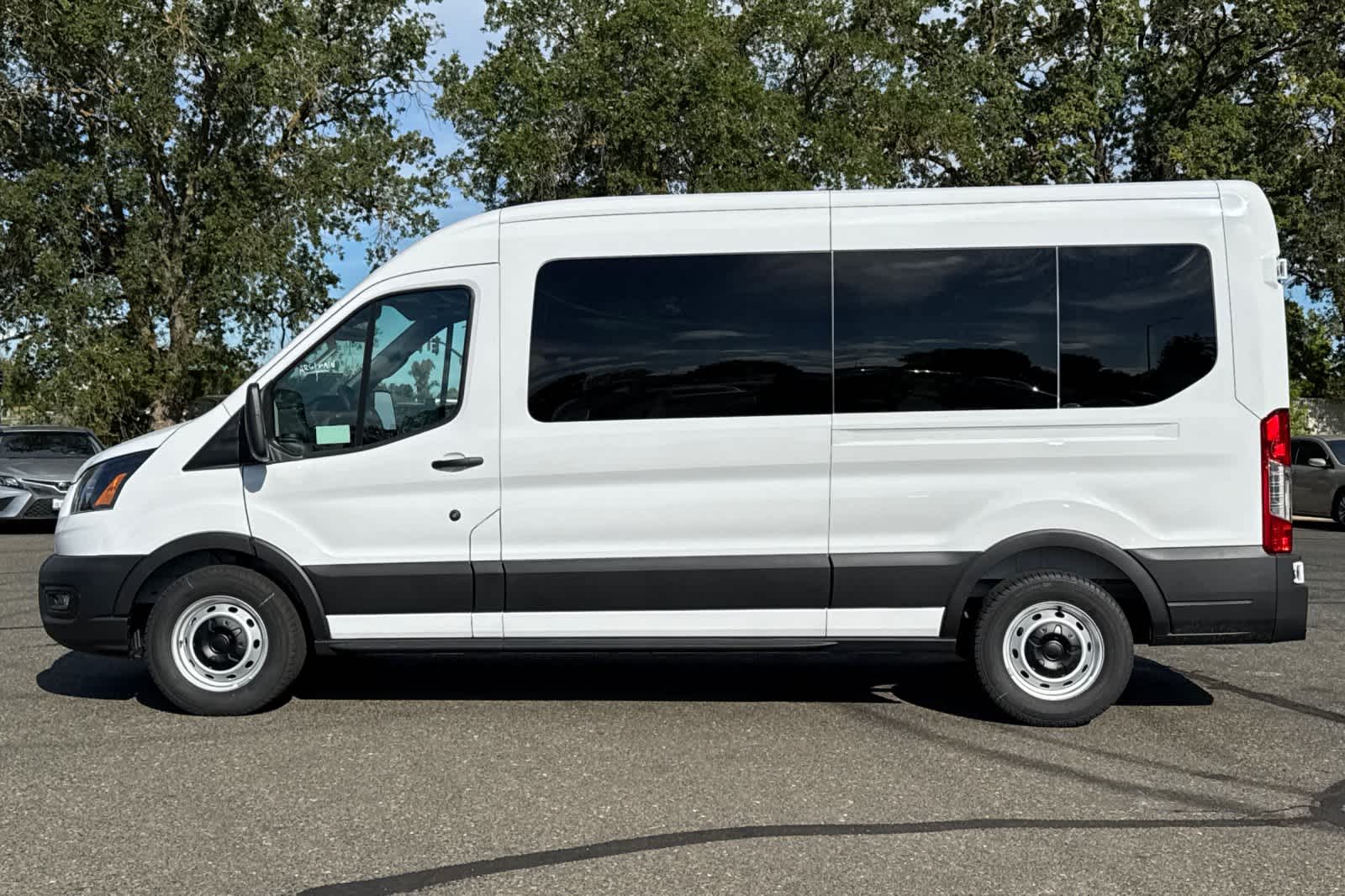 Thumbnail: 2025 Ford Econoline - 5