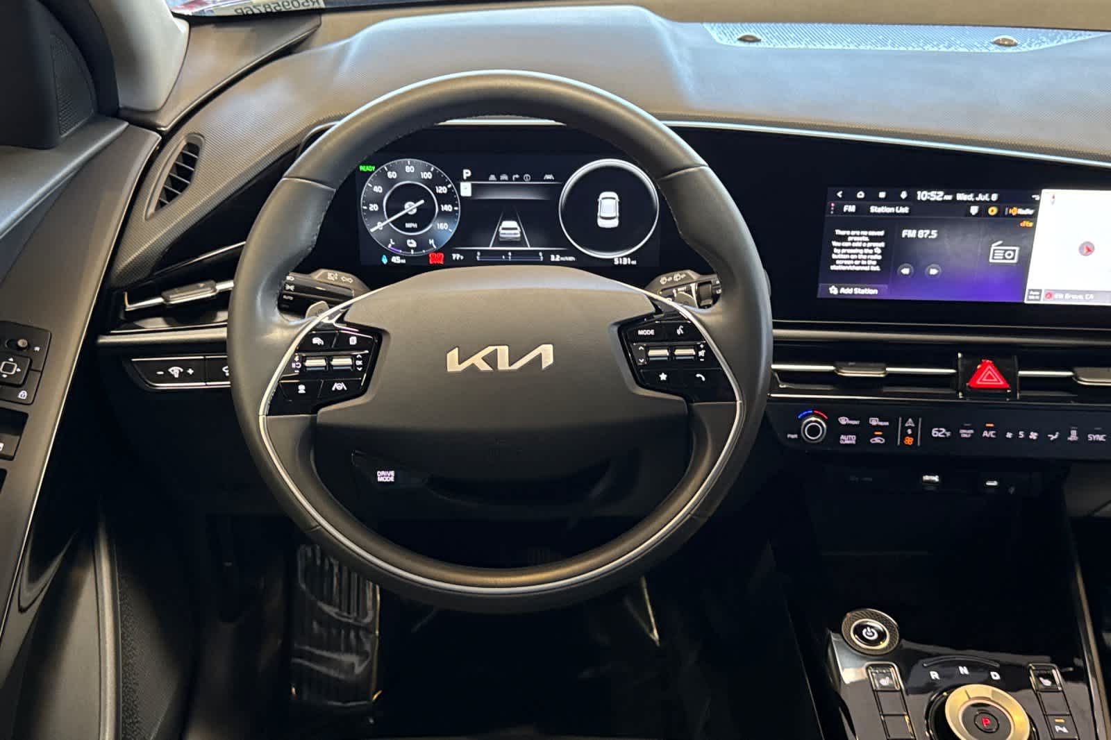 Thumbnail: 2024 Kia Niro - 14