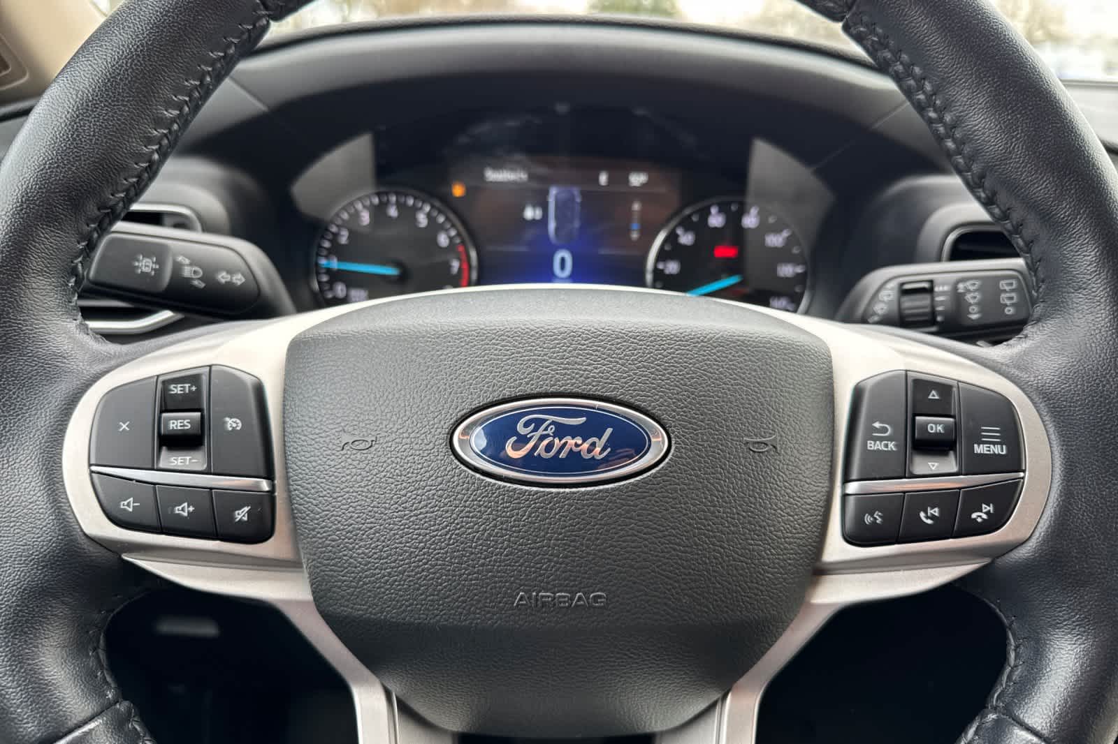 Thumbnail: 2022 Ford Explorer - 24