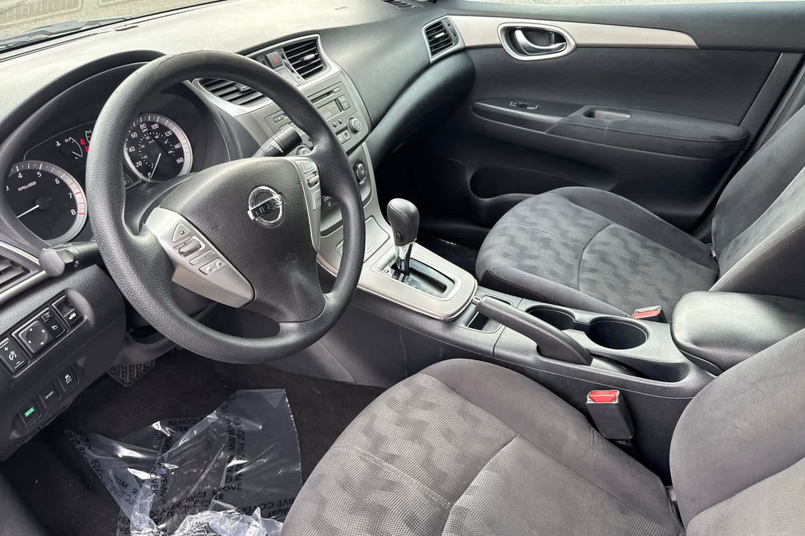 Thumbnail: 2013 Nissan Sentra - 11