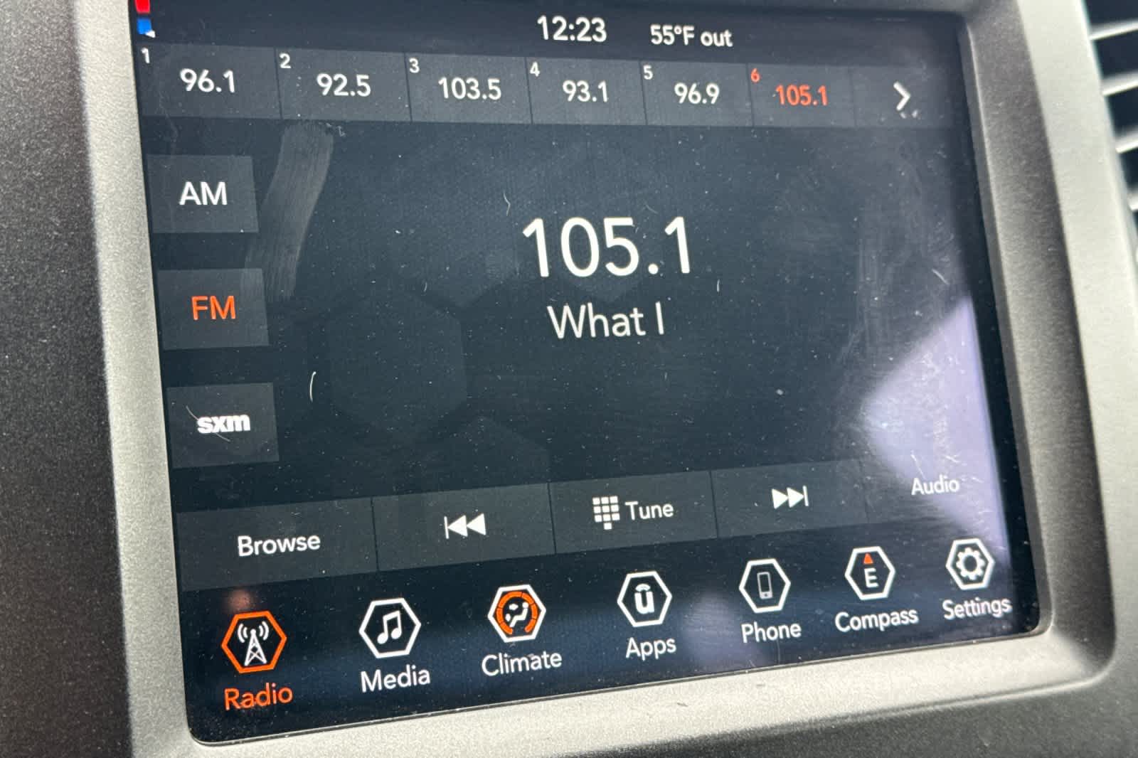 Thumbnail: 2020 Jeep Cherokee - 18