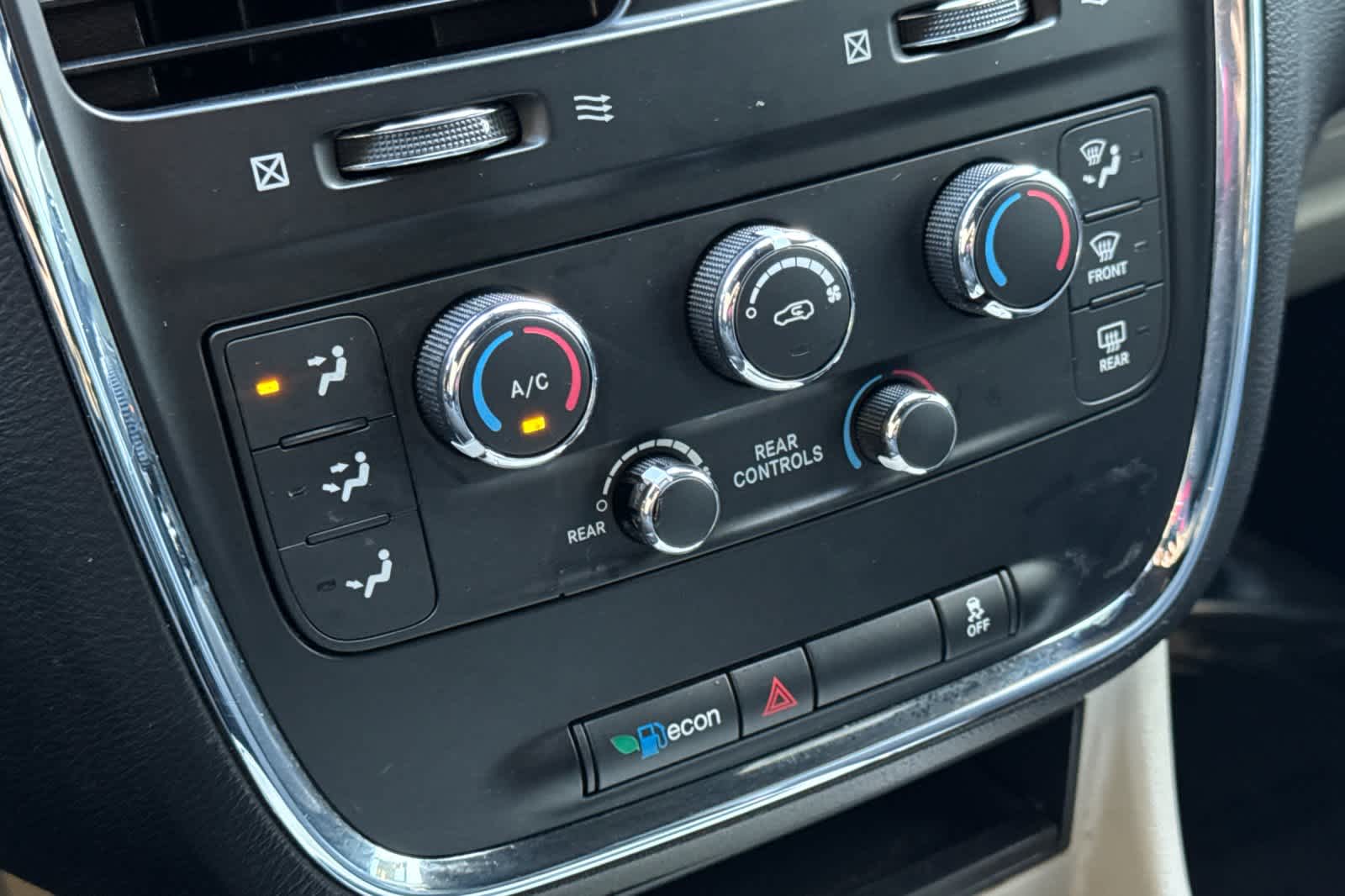 Thumbnail: 2019 Dodge Grand Caravan - 21