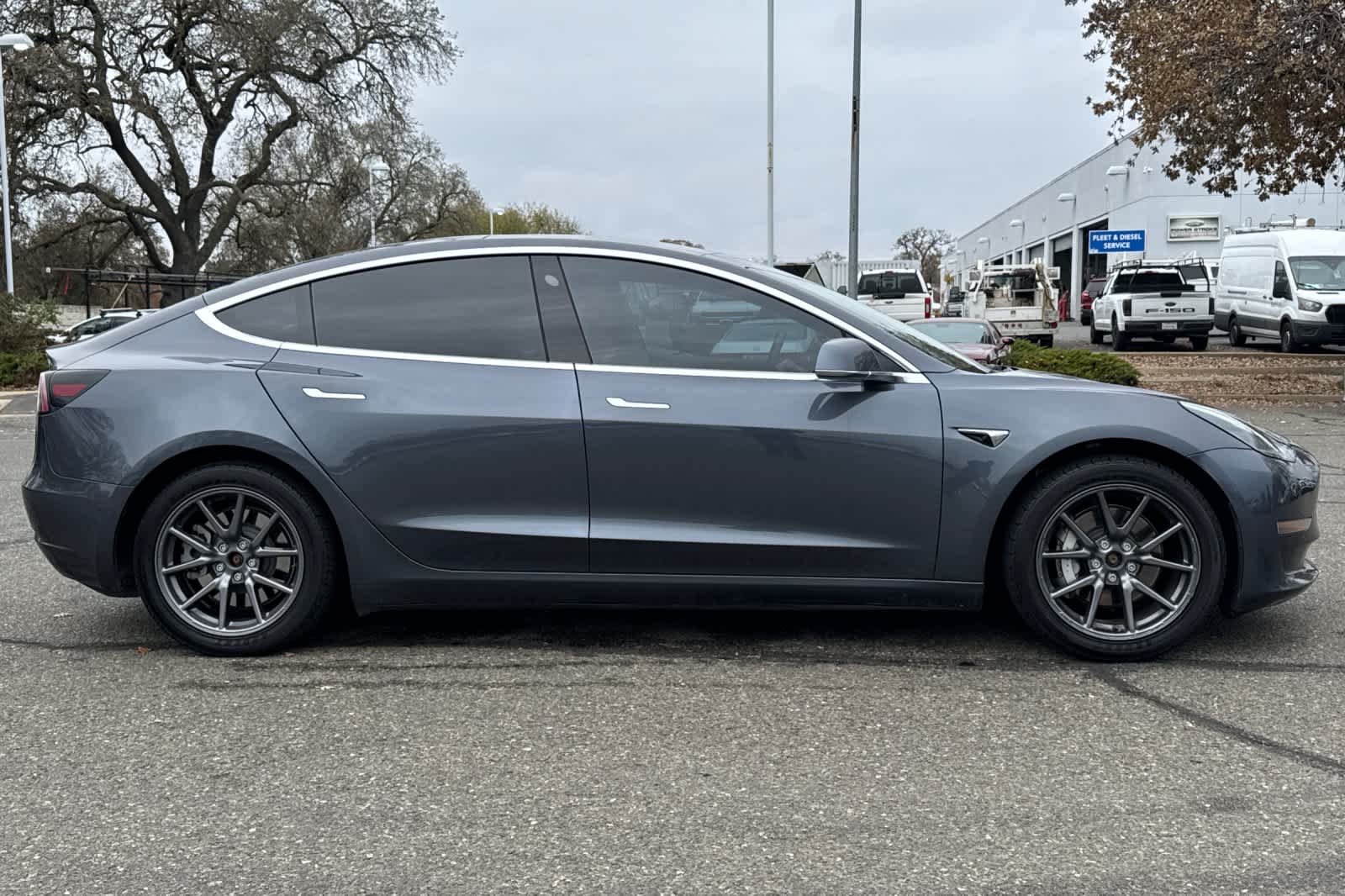 Thumbnail: 2019 Tesla Model 3 - 8
