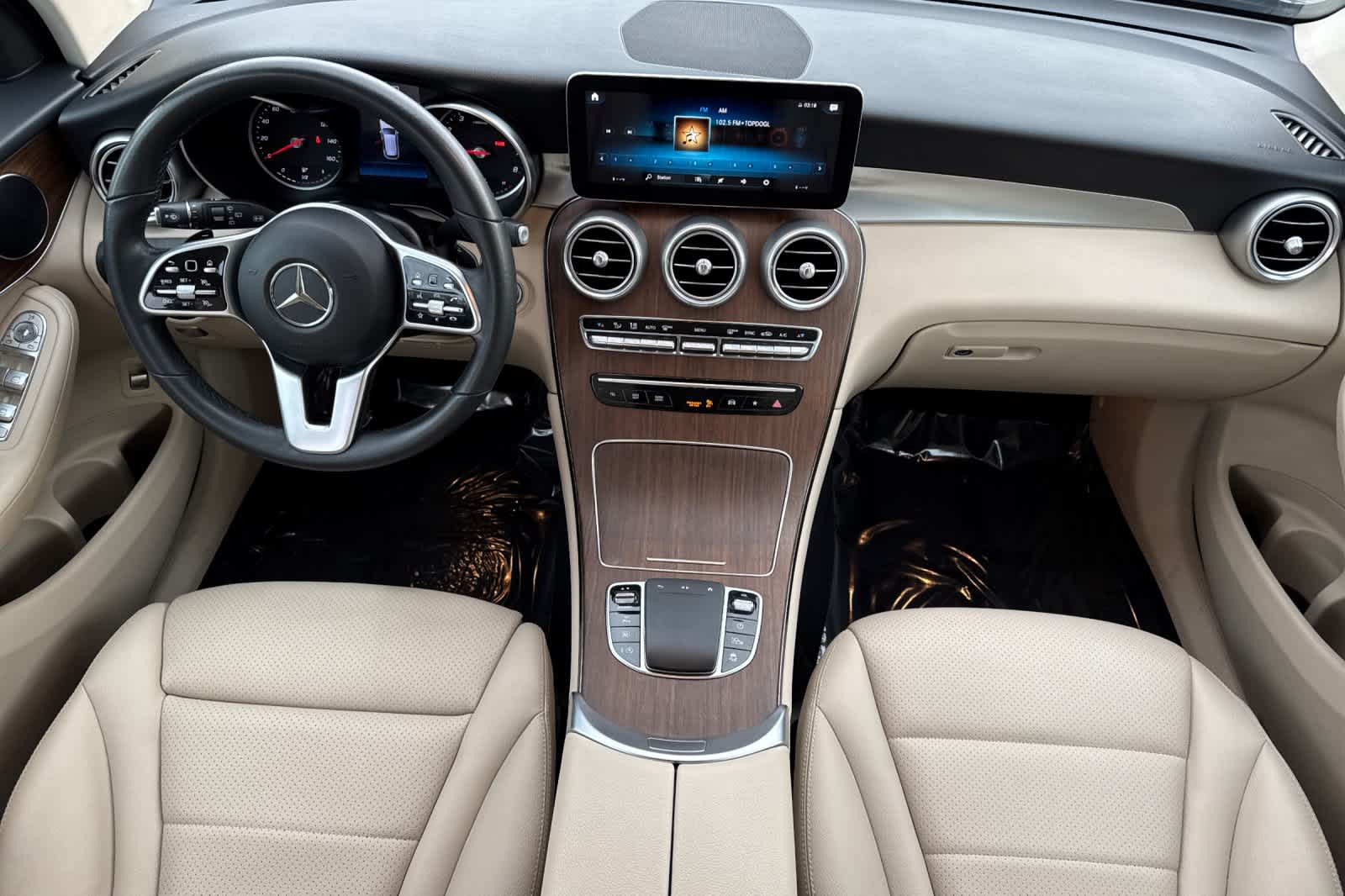 2022 Mercedes Benz GLC 300 4MATIC photo 3