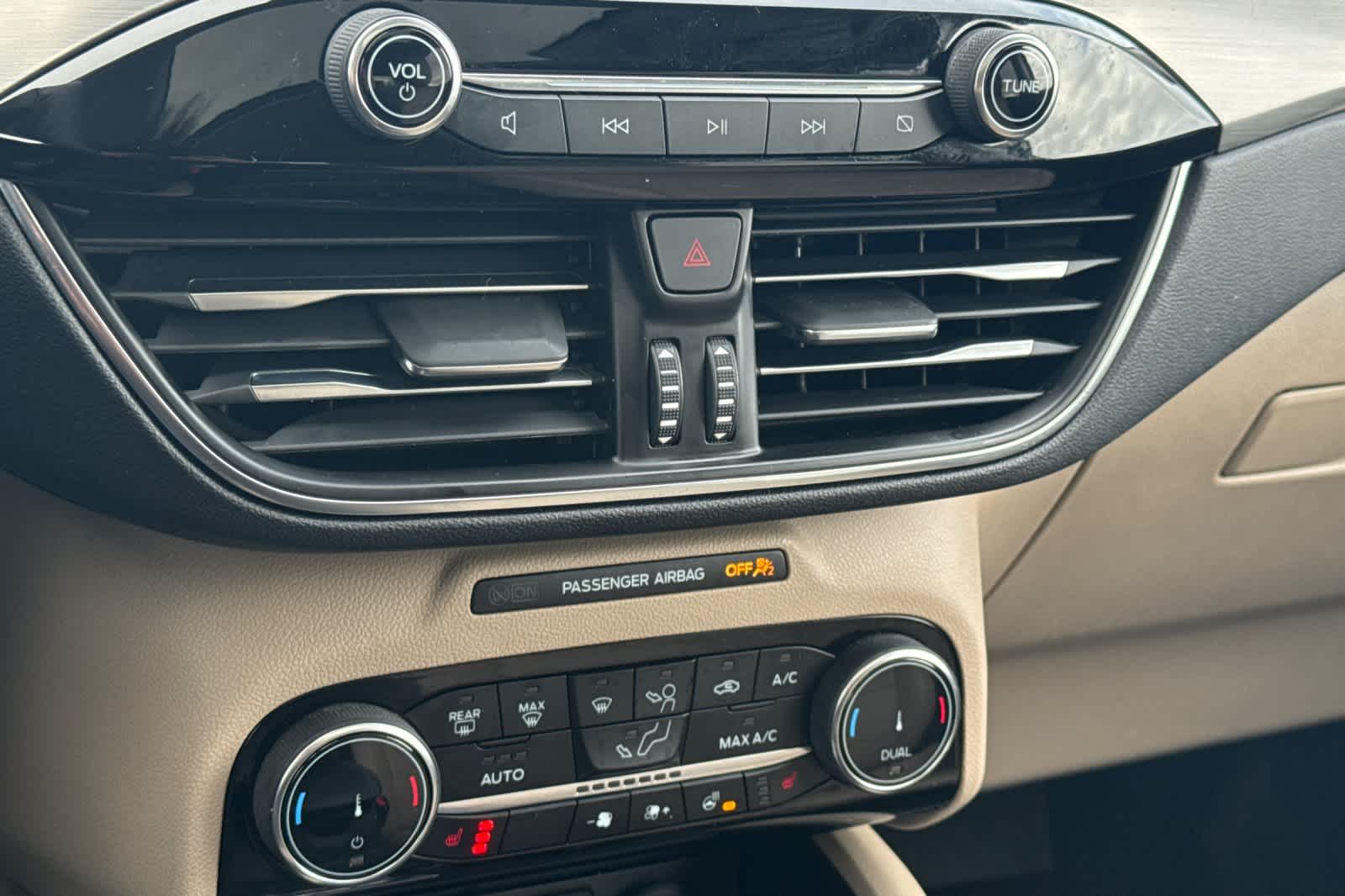 Thumbnail: 2022 Ford Escape - 21