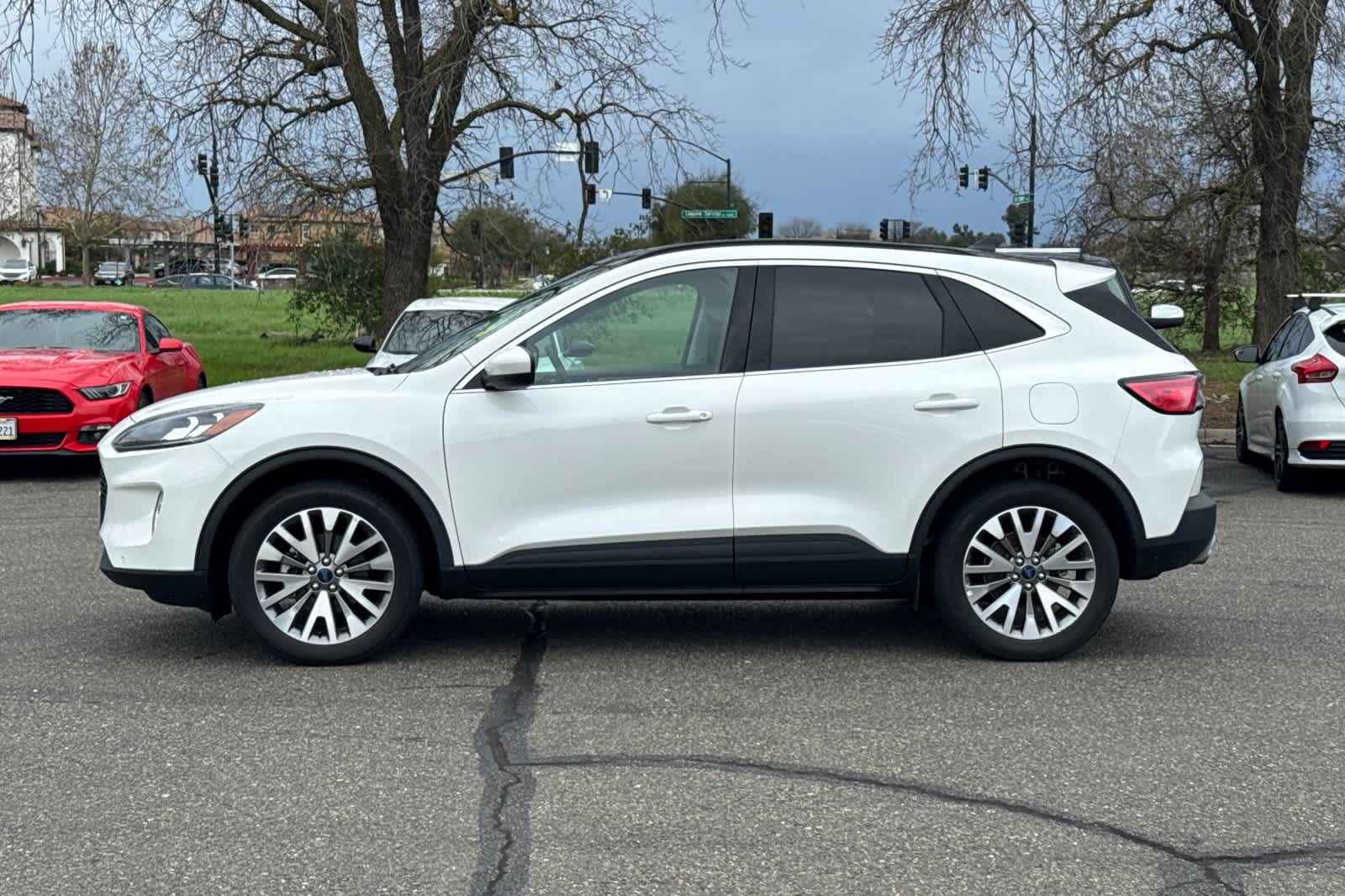 Thumbnail: 2022 Ford Escape - 5