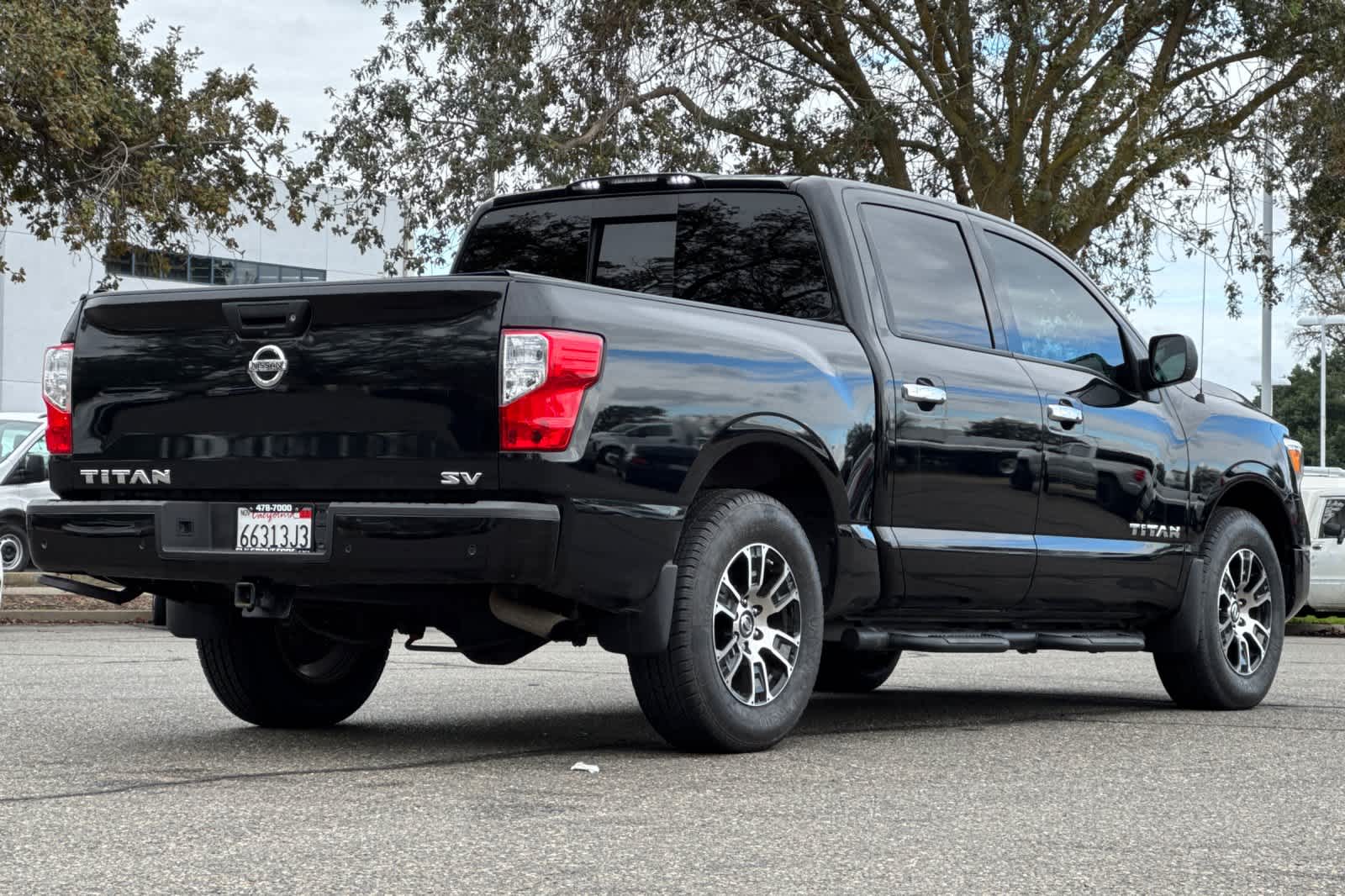 Thumbnail: 2021 Nissan Titan - 2