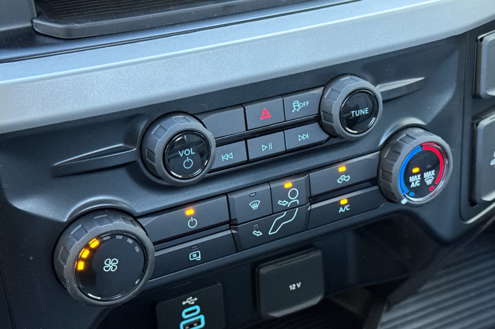 Thumbnail: 2026 Ford F-250 - 19