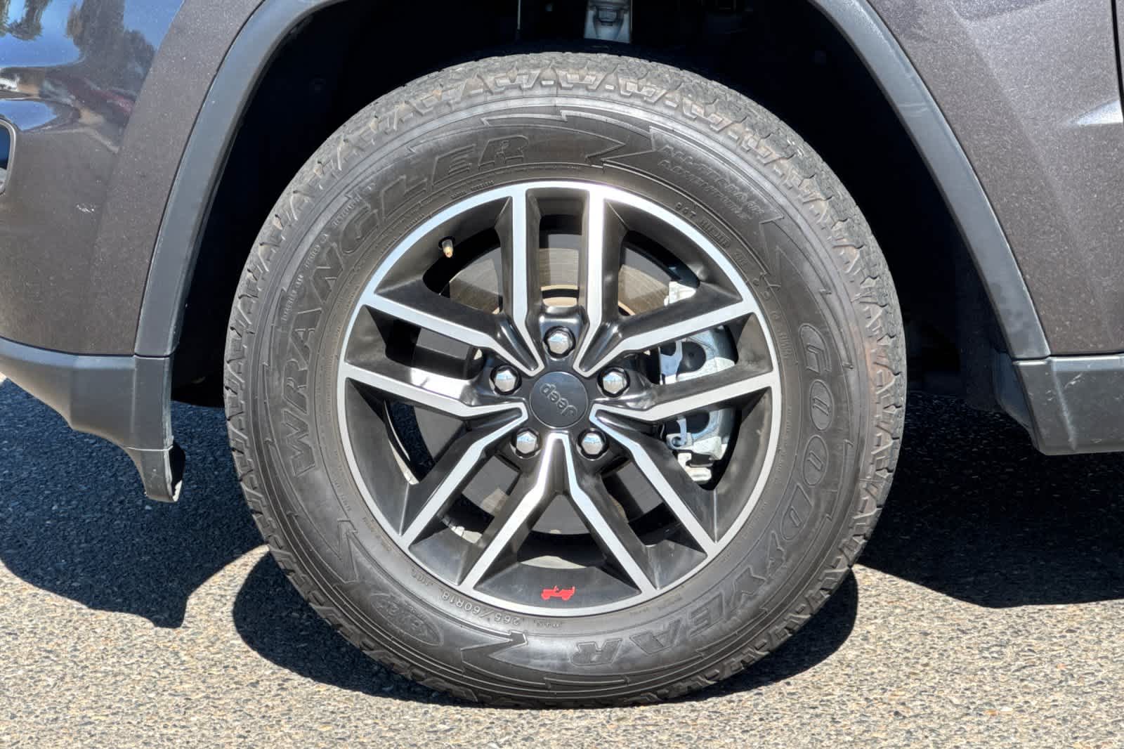 Thumbnail: 2020 Jeep Grand Cherokee - 27