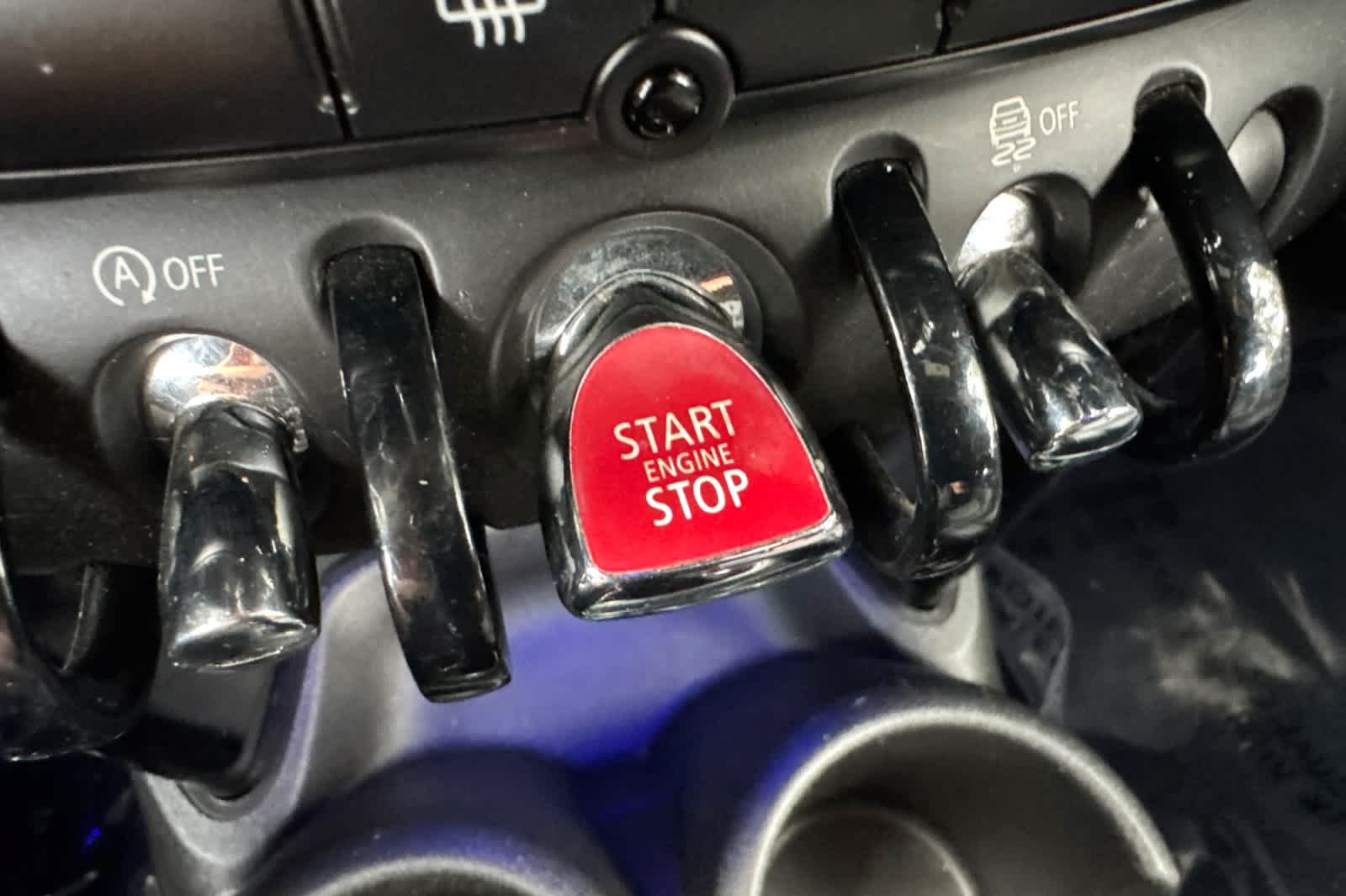 Thumbnail: 2017 MINI Cooper Convertible - 24