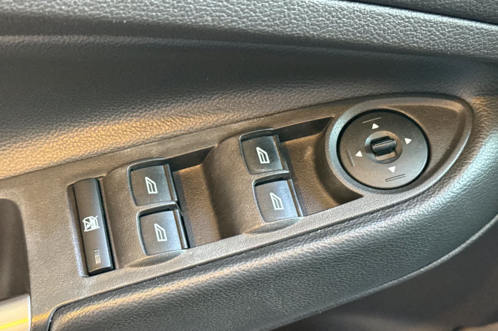 Thumbnail: 2014 Ford Escape - 13