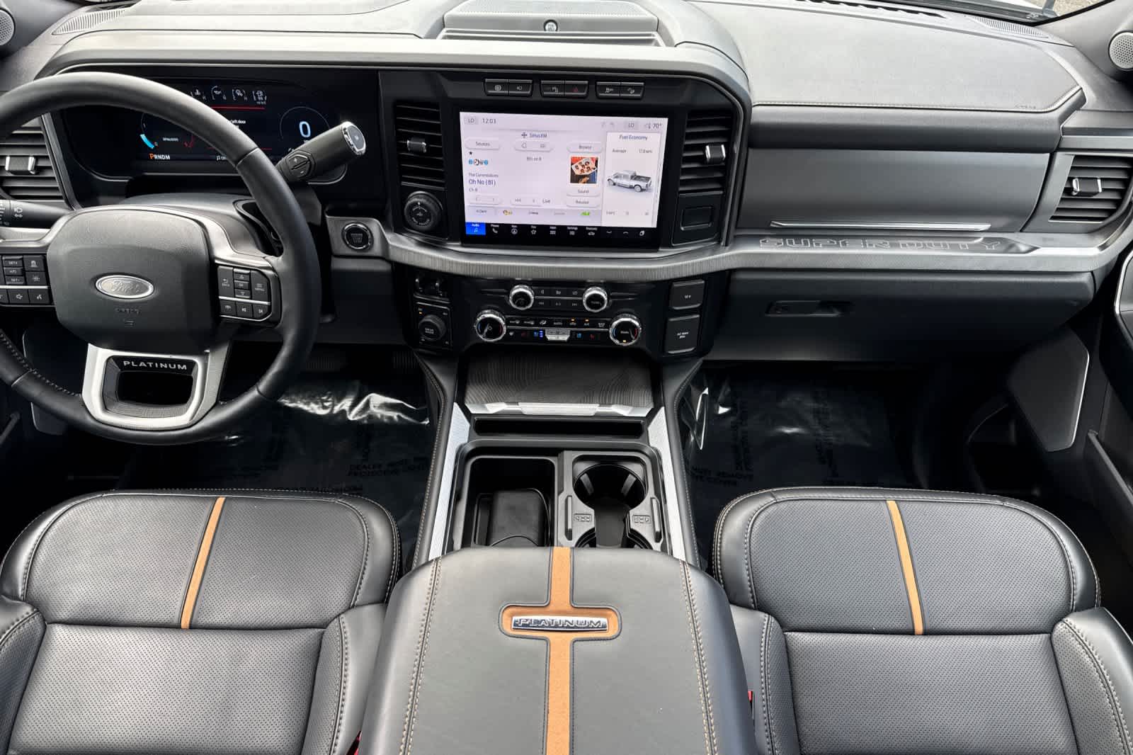 2024 Ford F-250 Platinum photo 3