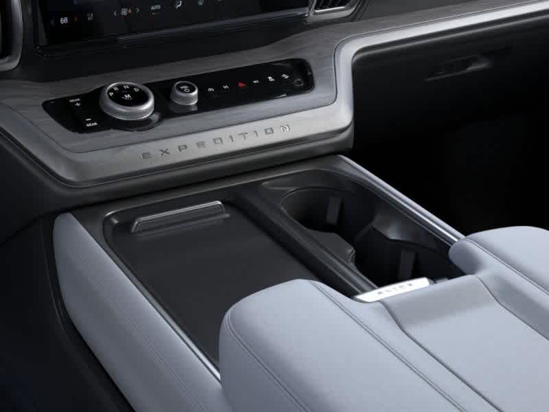 Thumbnail: 2025 Ford Expedition MAX - 15