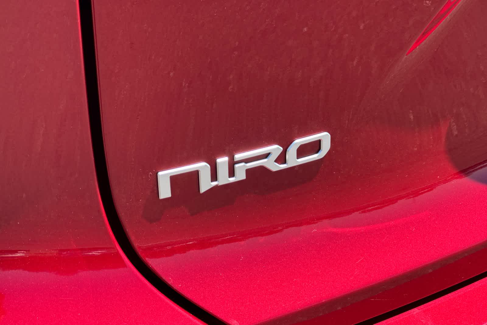 Thumbnail: 2024 Kia Niro - 28