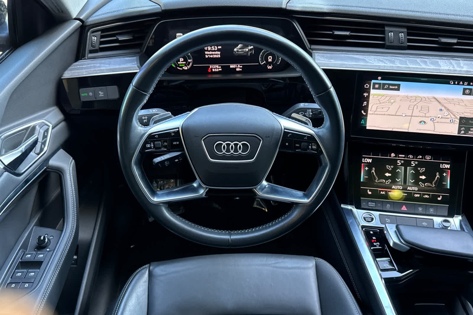 2021 Audi e-tron Premium 14