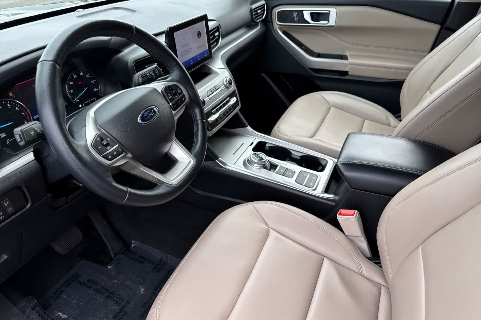 Thumbnail: 2022 Ford Explorer - 11