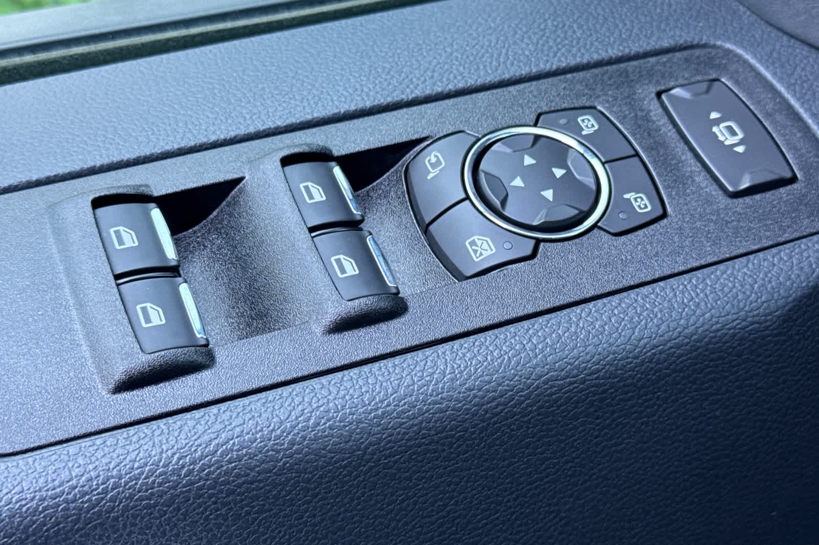 Thumbnail: 2022 Ford F-250 - 13