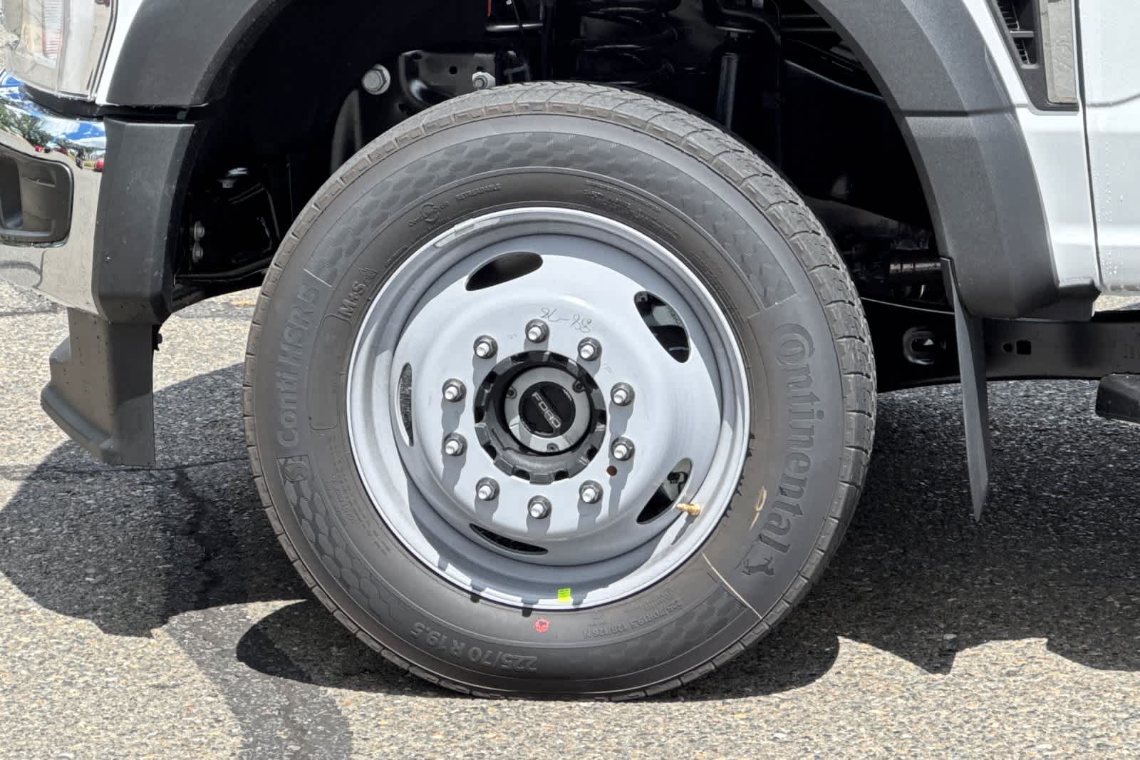 Thumbnail: 2026 Ford F-550 - 24