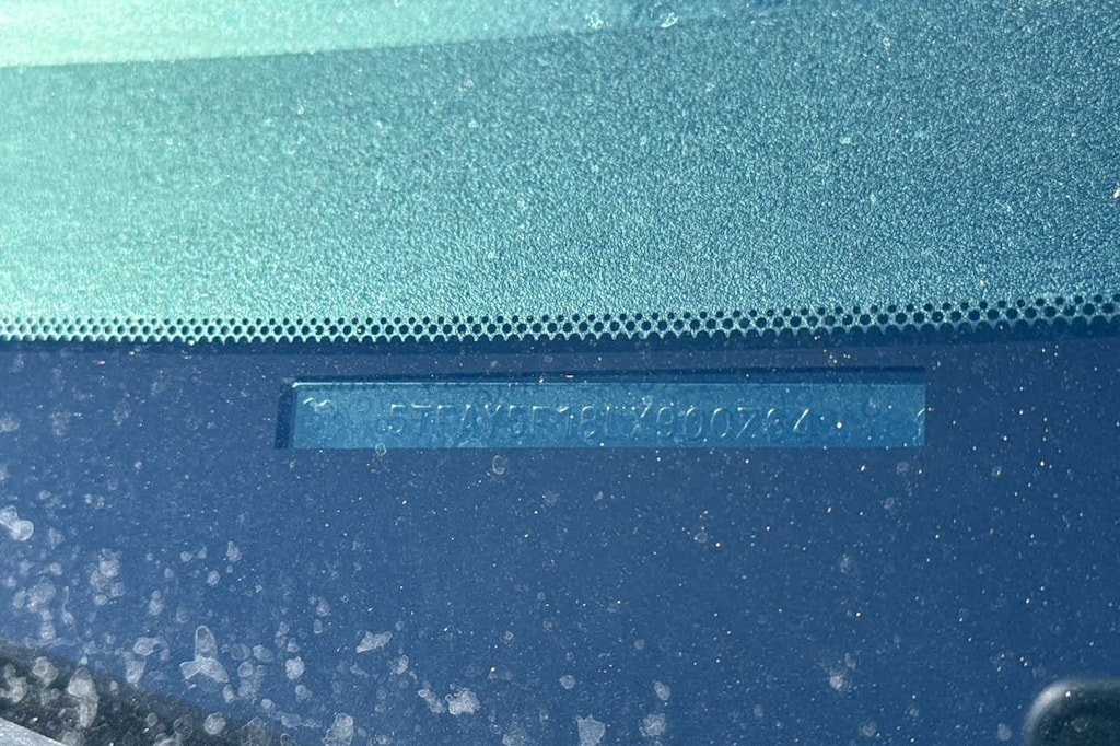 Used 2020 Toyota Tundra Platinum 5.7L V8 Truck CrewMax