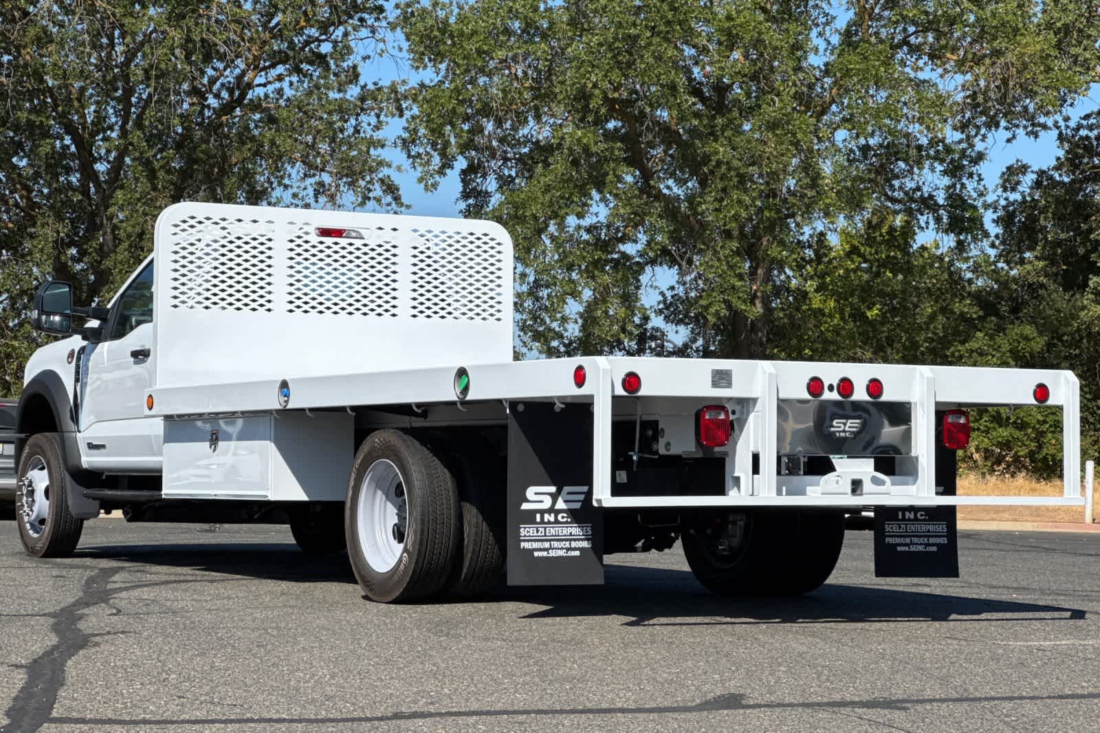 Thumbnail: 2025 Ford F-550 - 5