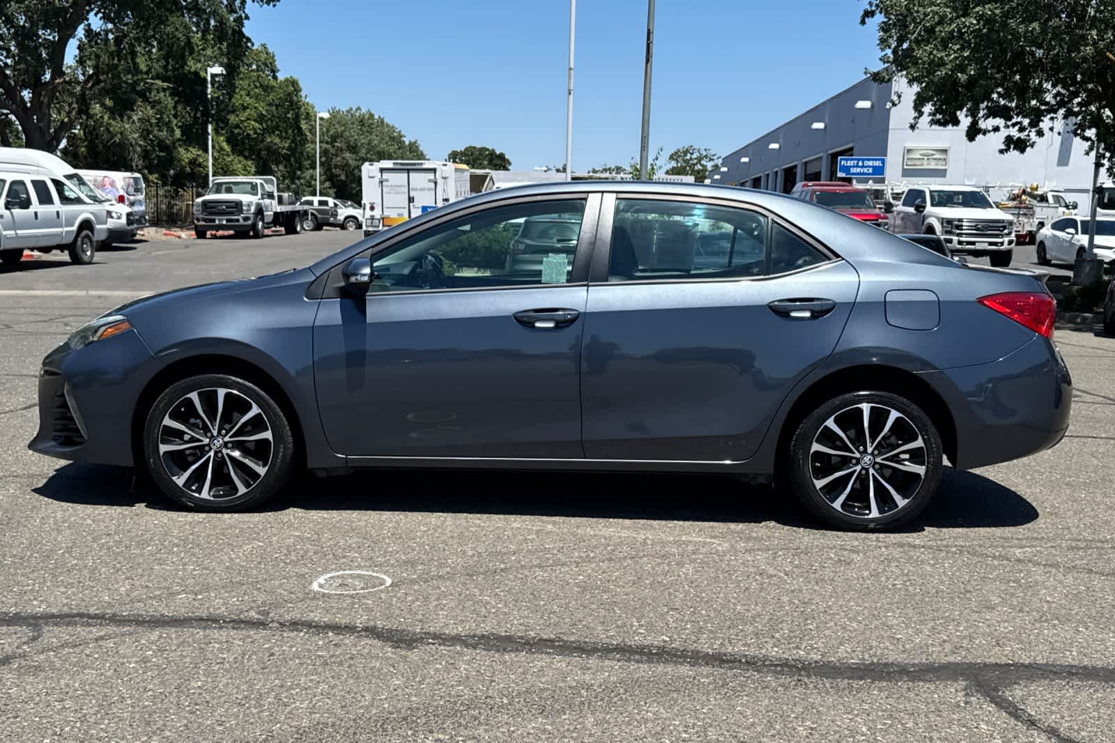 Thumbnail: 2017 Toyota Corolla - 5
