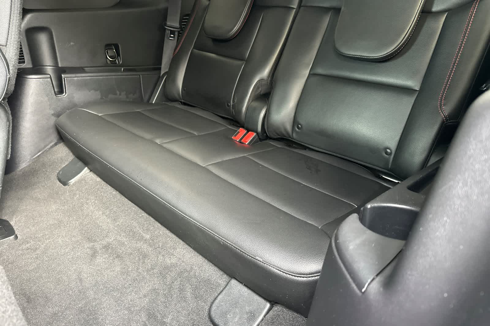 Thumbnail: 2022 Ford Explorer - 15