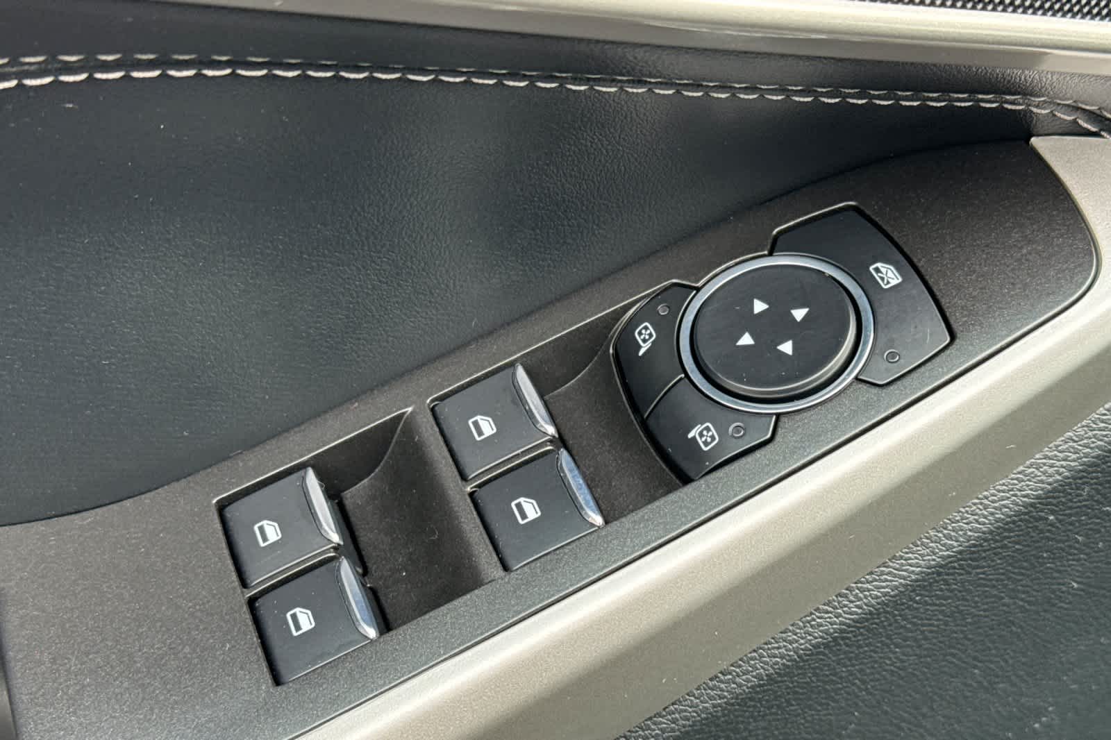 Thumbnail: 2023 Ford Explorer - 13