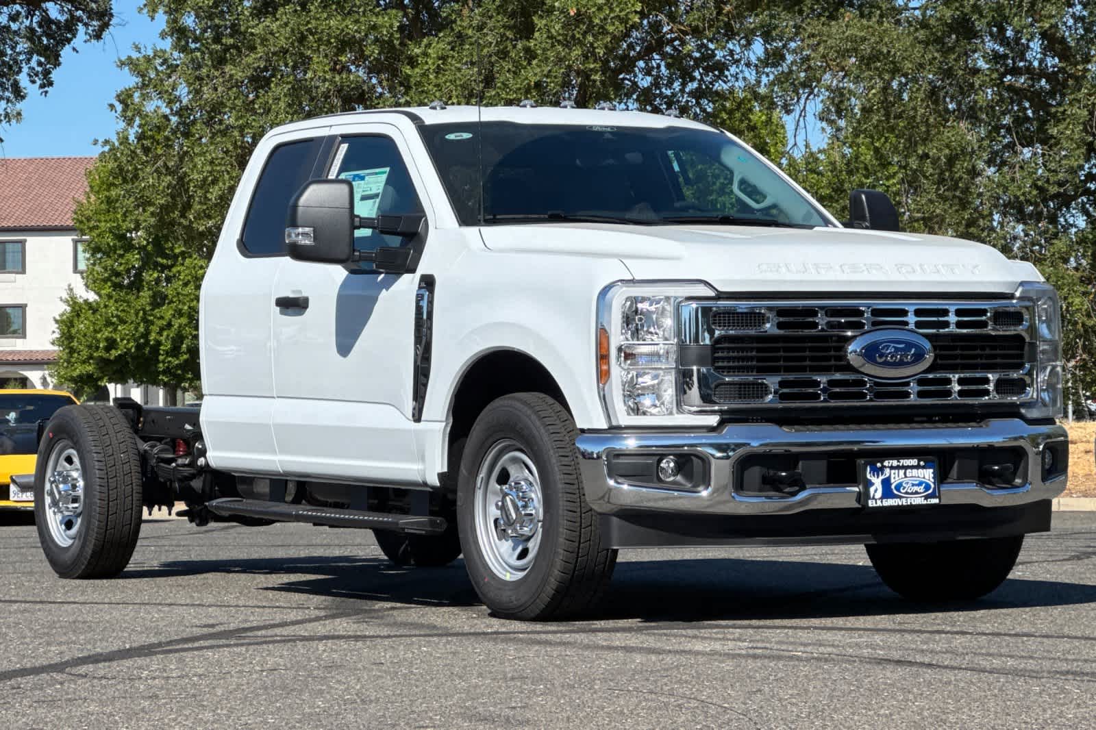 Thumbnail: 2025 Ford F-350 - 9