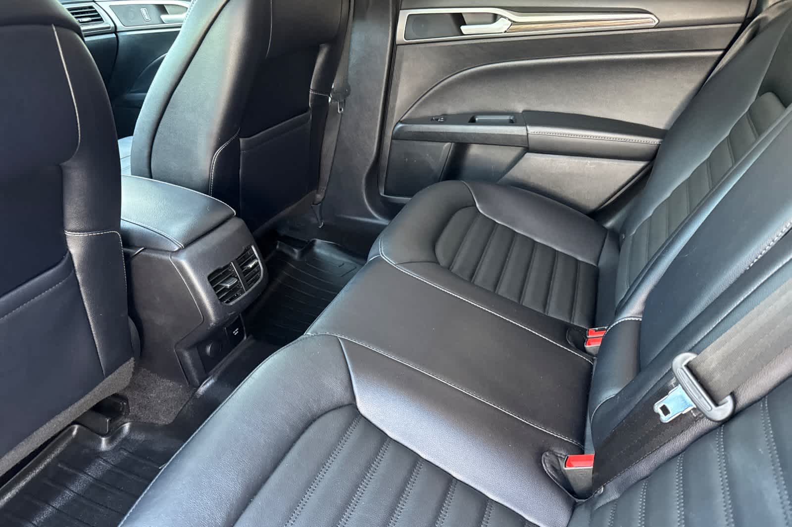 Thumbnail: 2018 Ford Fusion - 4