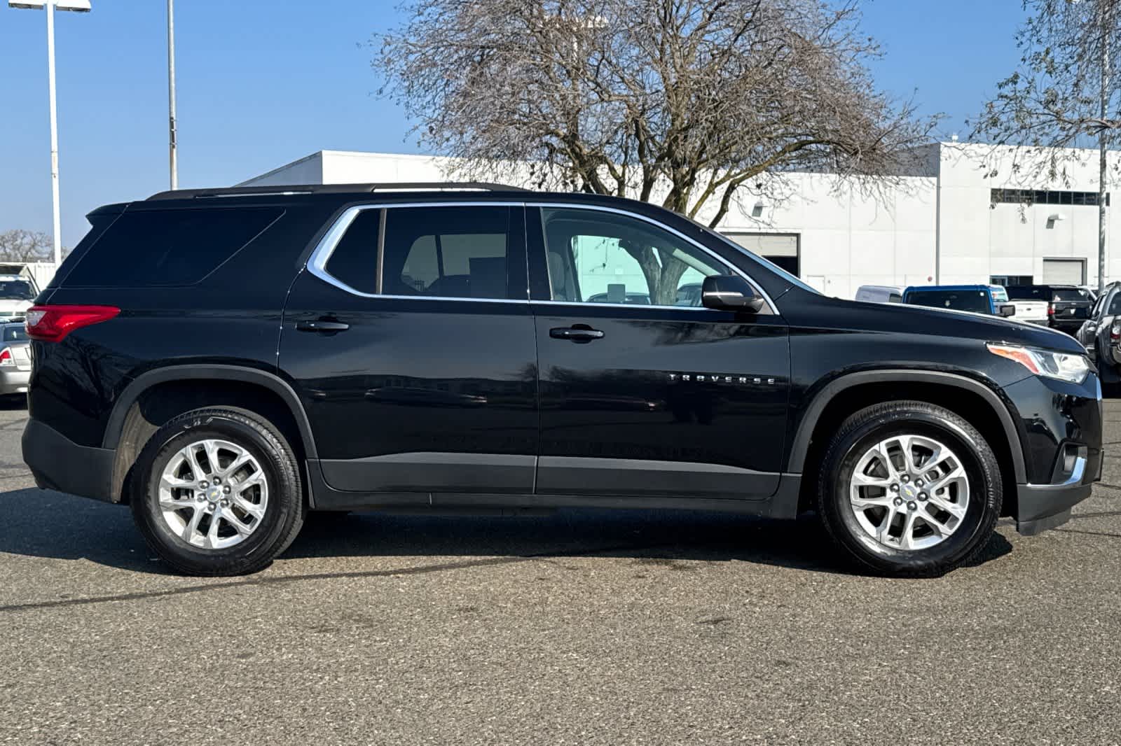 Thumbnail: 2021 Chevrolet Traverse - 8