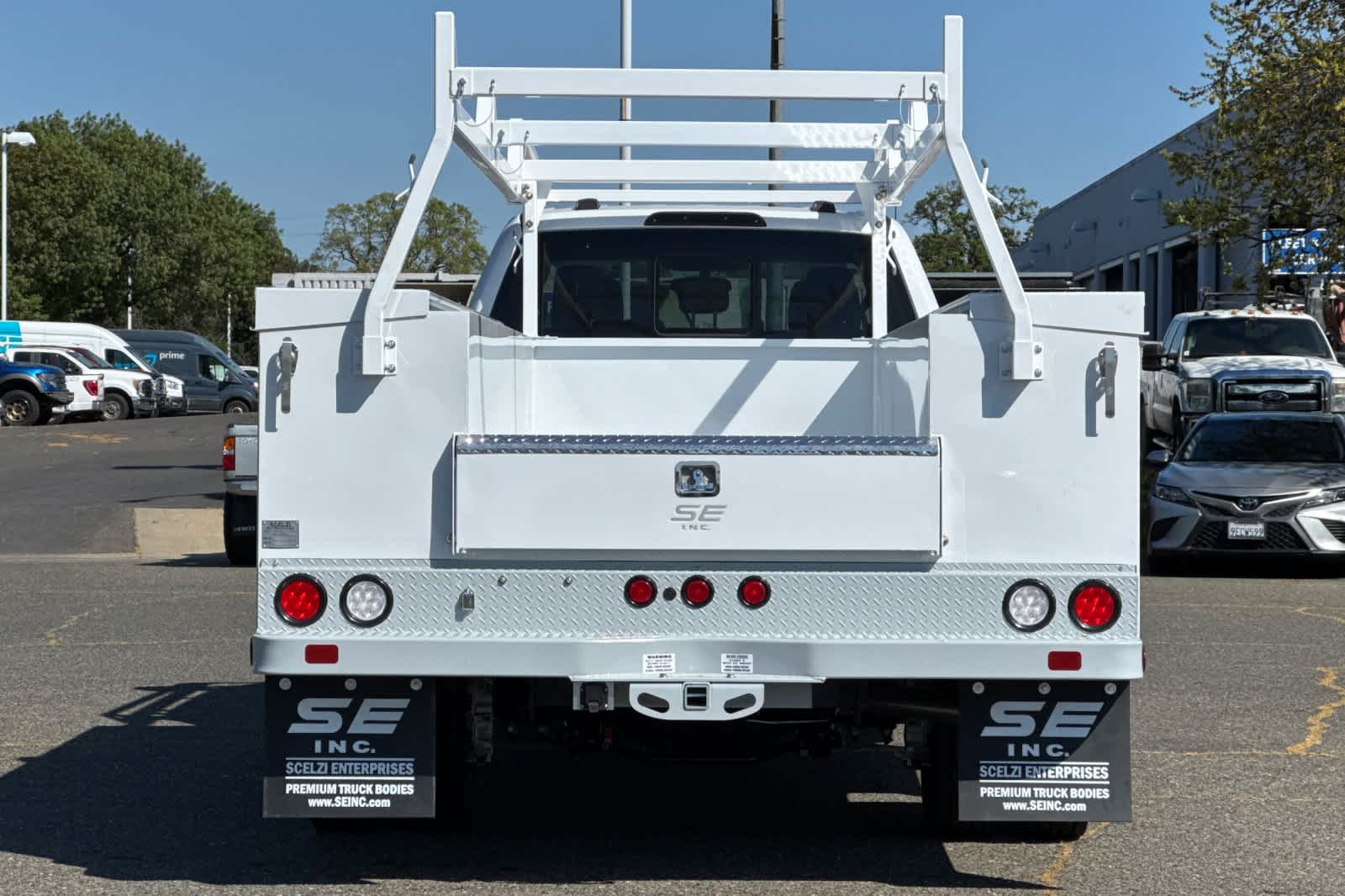 Thumbnail: 2025 Ford F-550 - 7