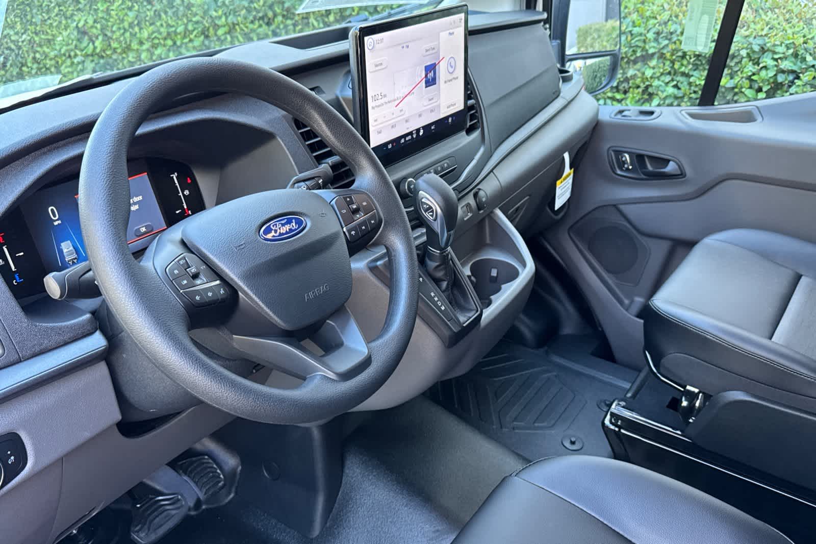 2026 Ford Transit photo 3