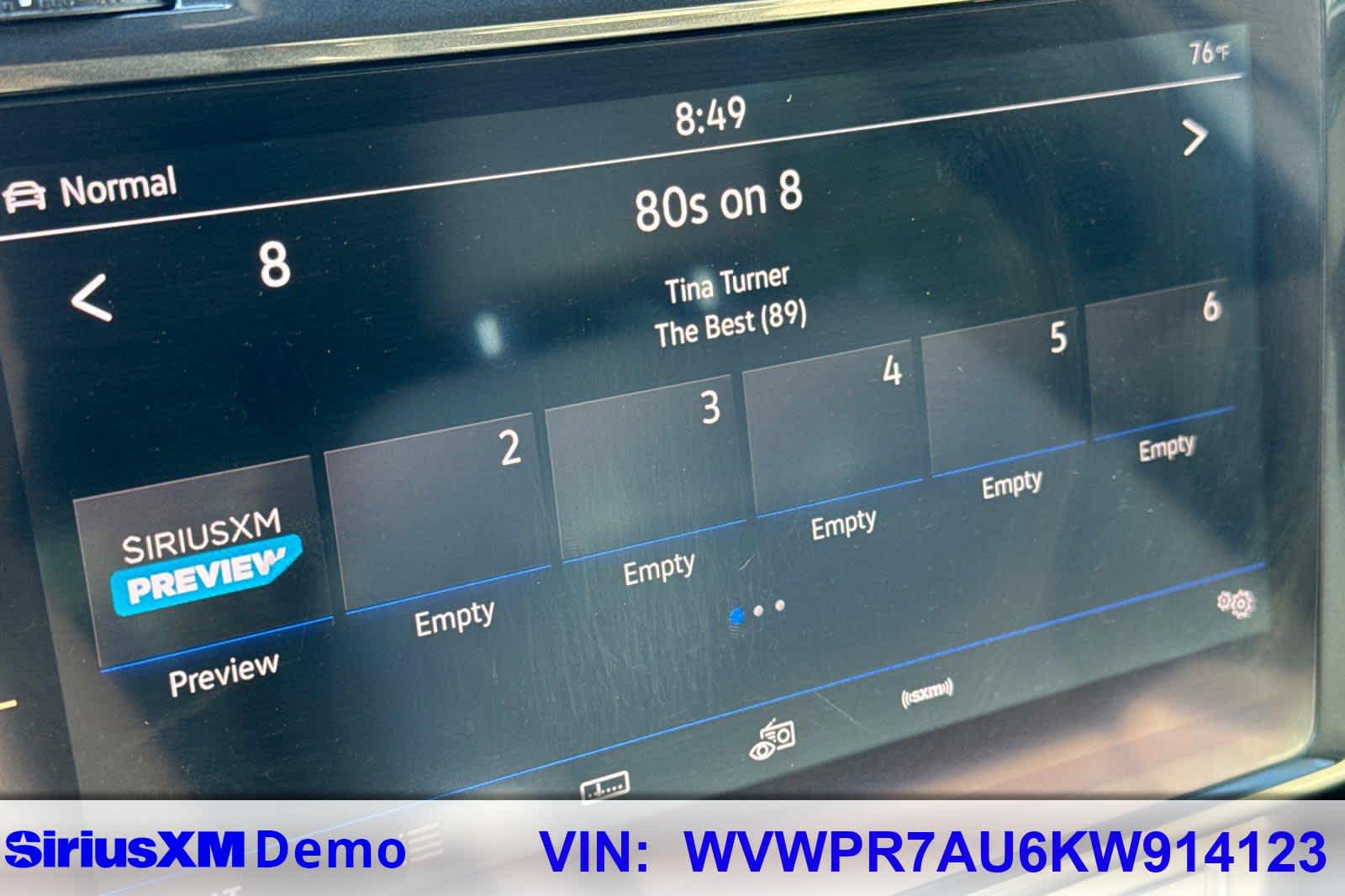 Thumbnail: 2019 Volkswagen e-Golf - 28