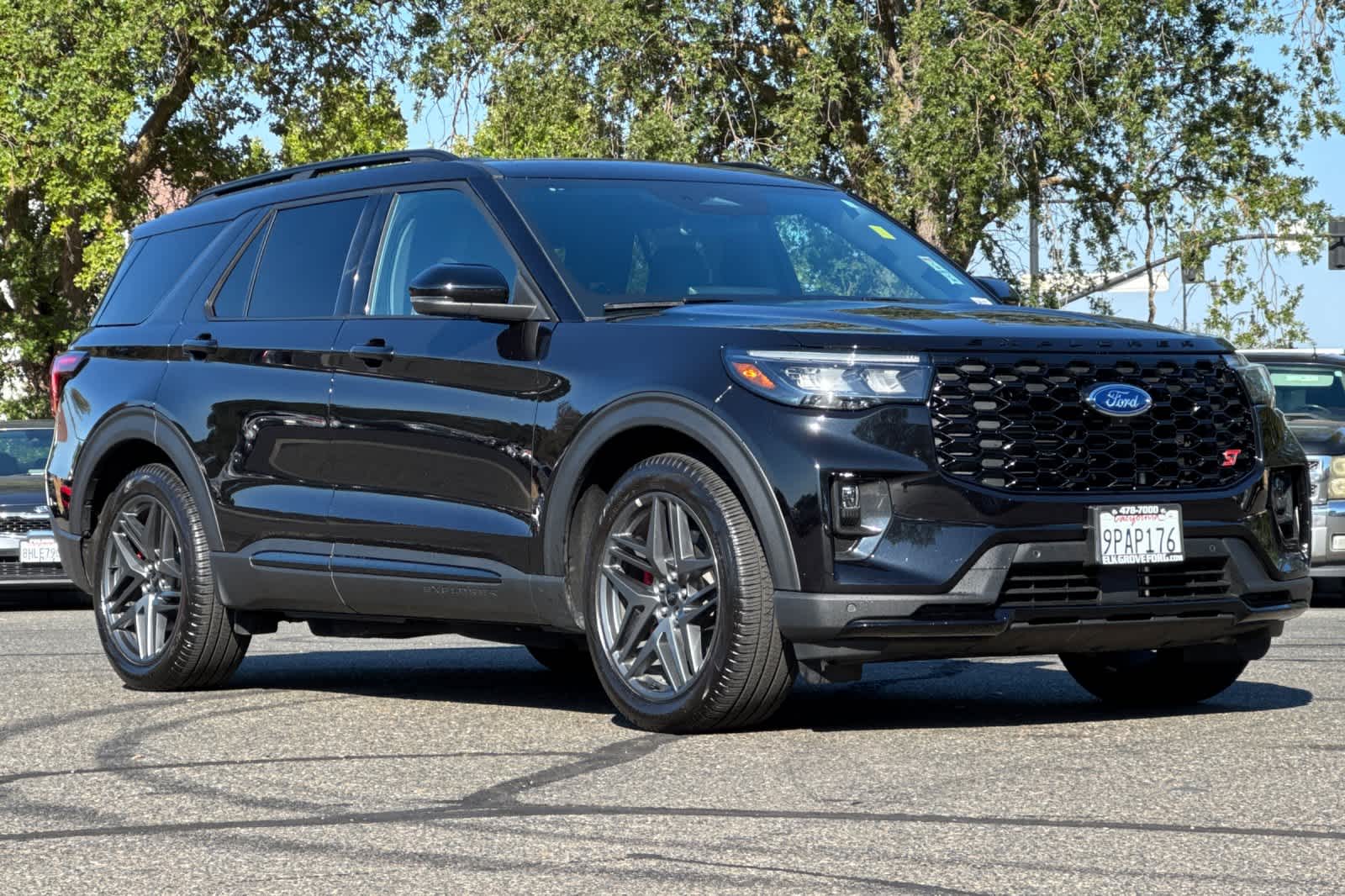 Thumbnail: 2025 Ford Explorer - 9