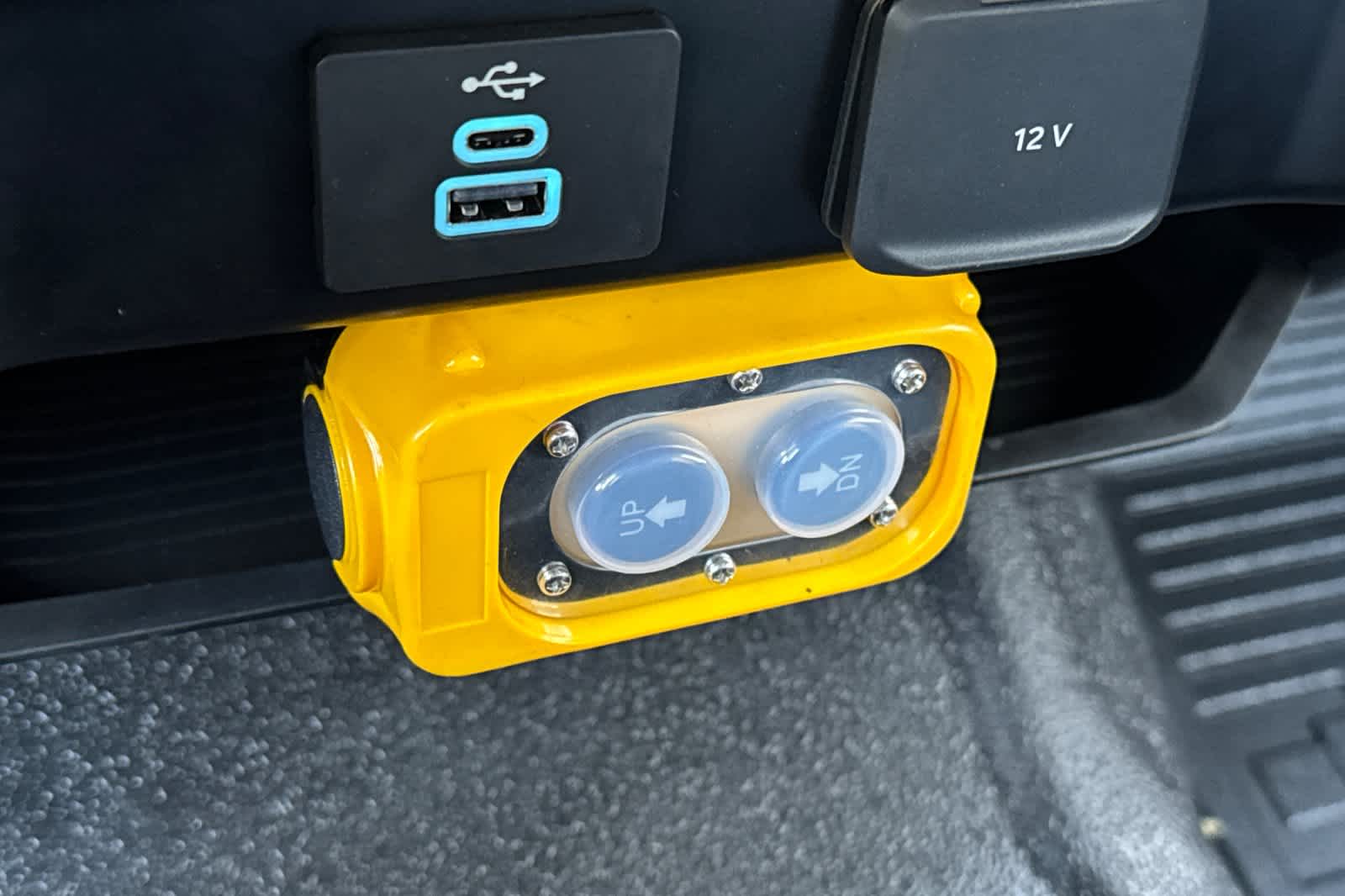 Thumbnail: 2025 Ford F-550 - 25