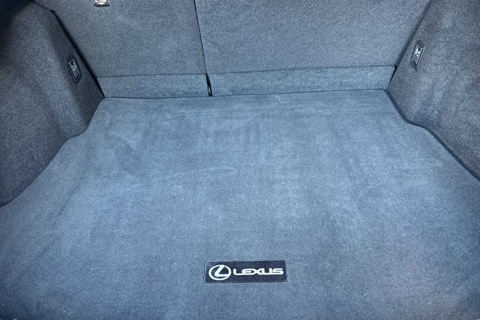 Thumbnail: 2019 Lexus UX - 15