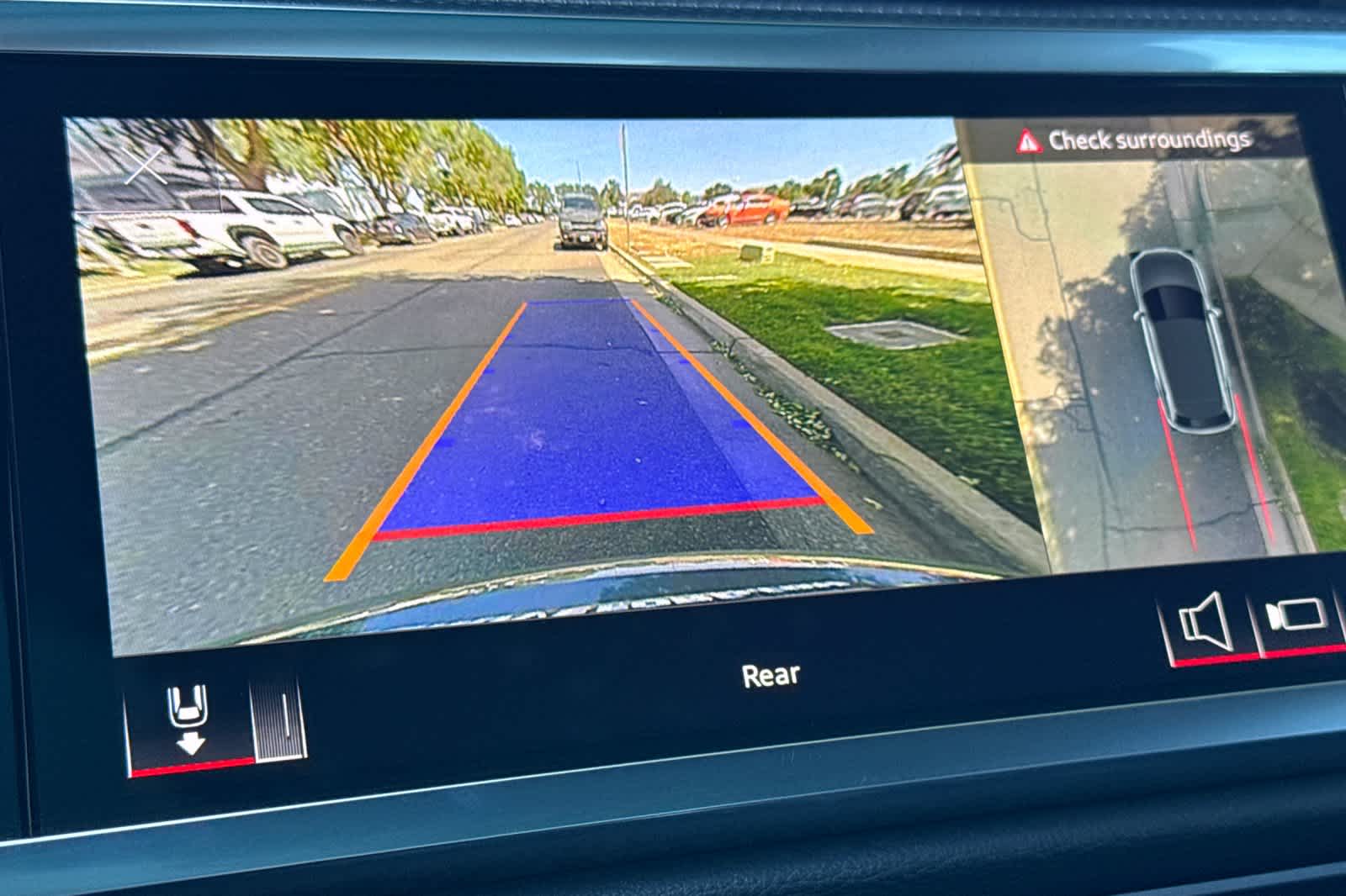 Thumbnail: 2023 Audi Q3 - 19